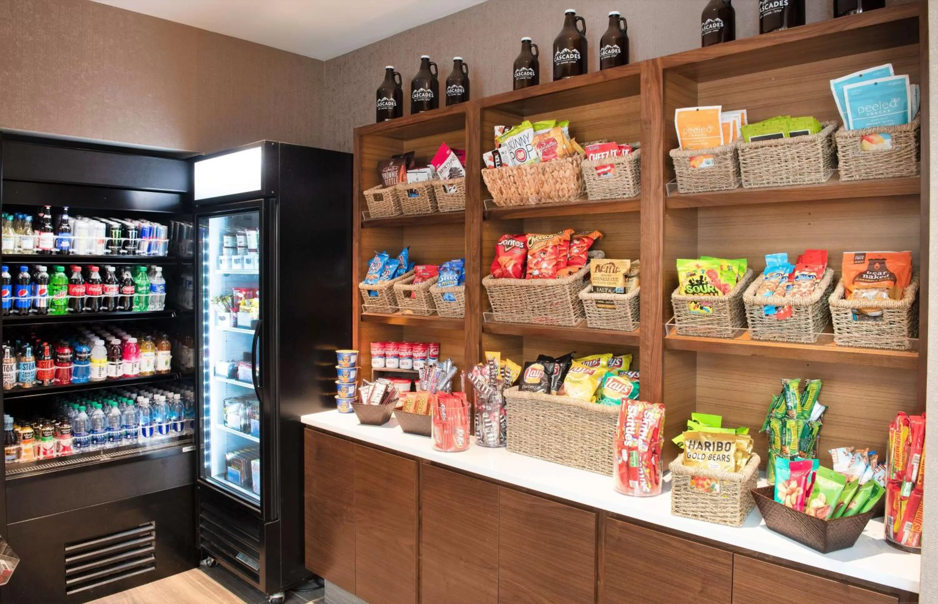 Restaurant/places to eat in Embassy Suites by Hilton Seattle North Lynnwood