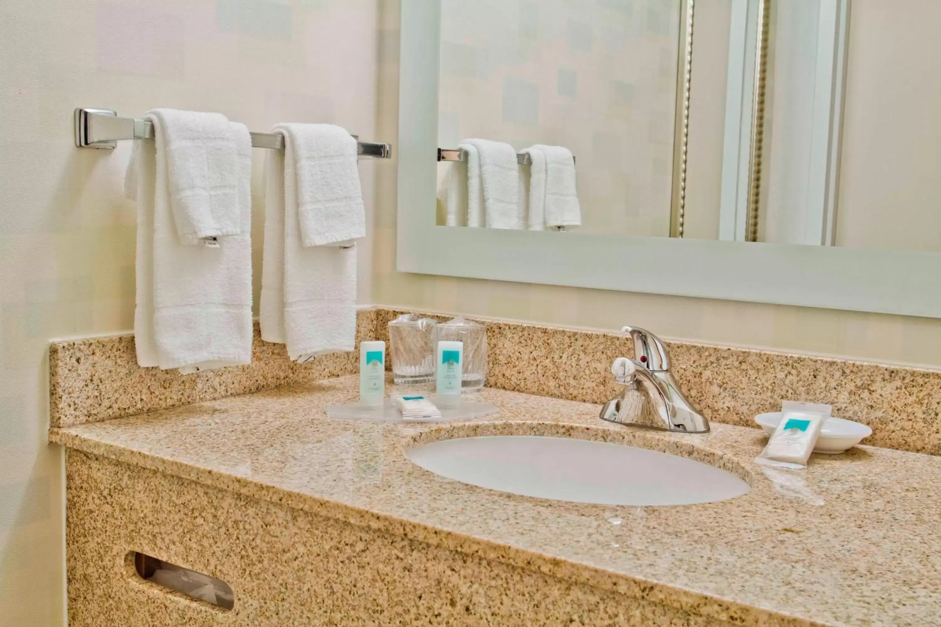 Bathroom in SpringHill Suites by Marriott Charlotte Airport