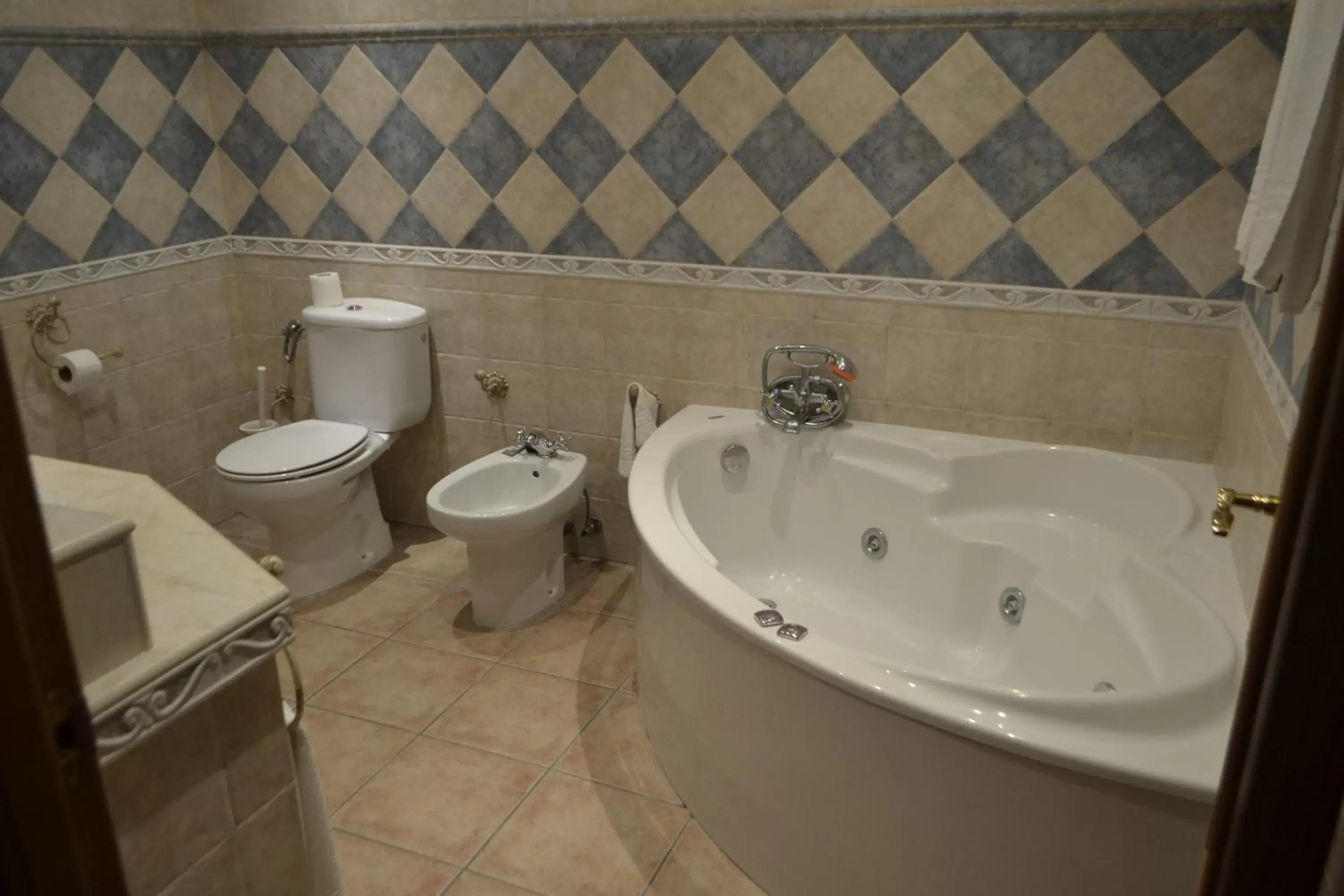 Bathroom in Hotel Arco del Sol
