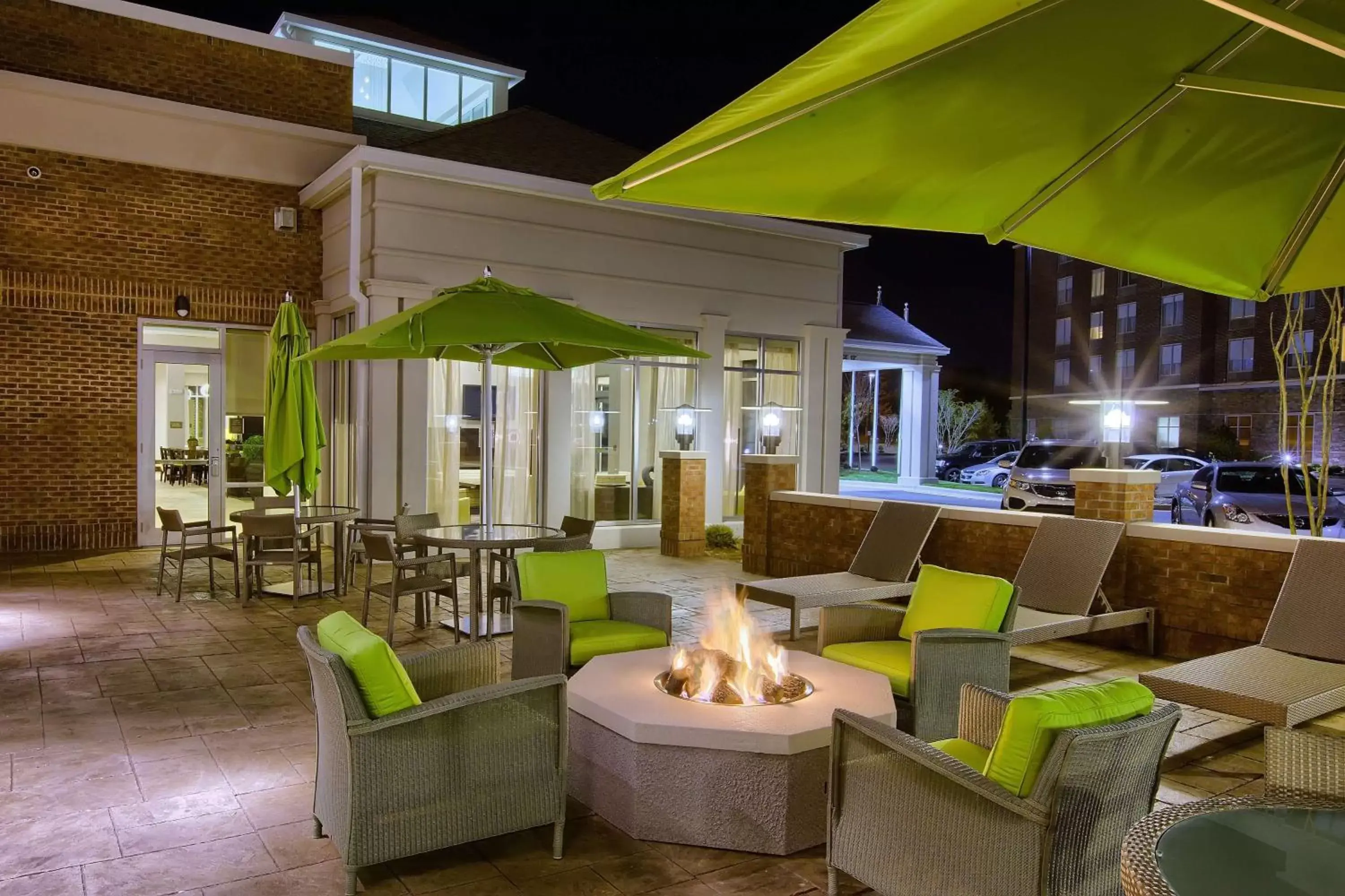 Patio, Restaurant/Places to Eat in Hilton Garden Inn Raleigh Cary