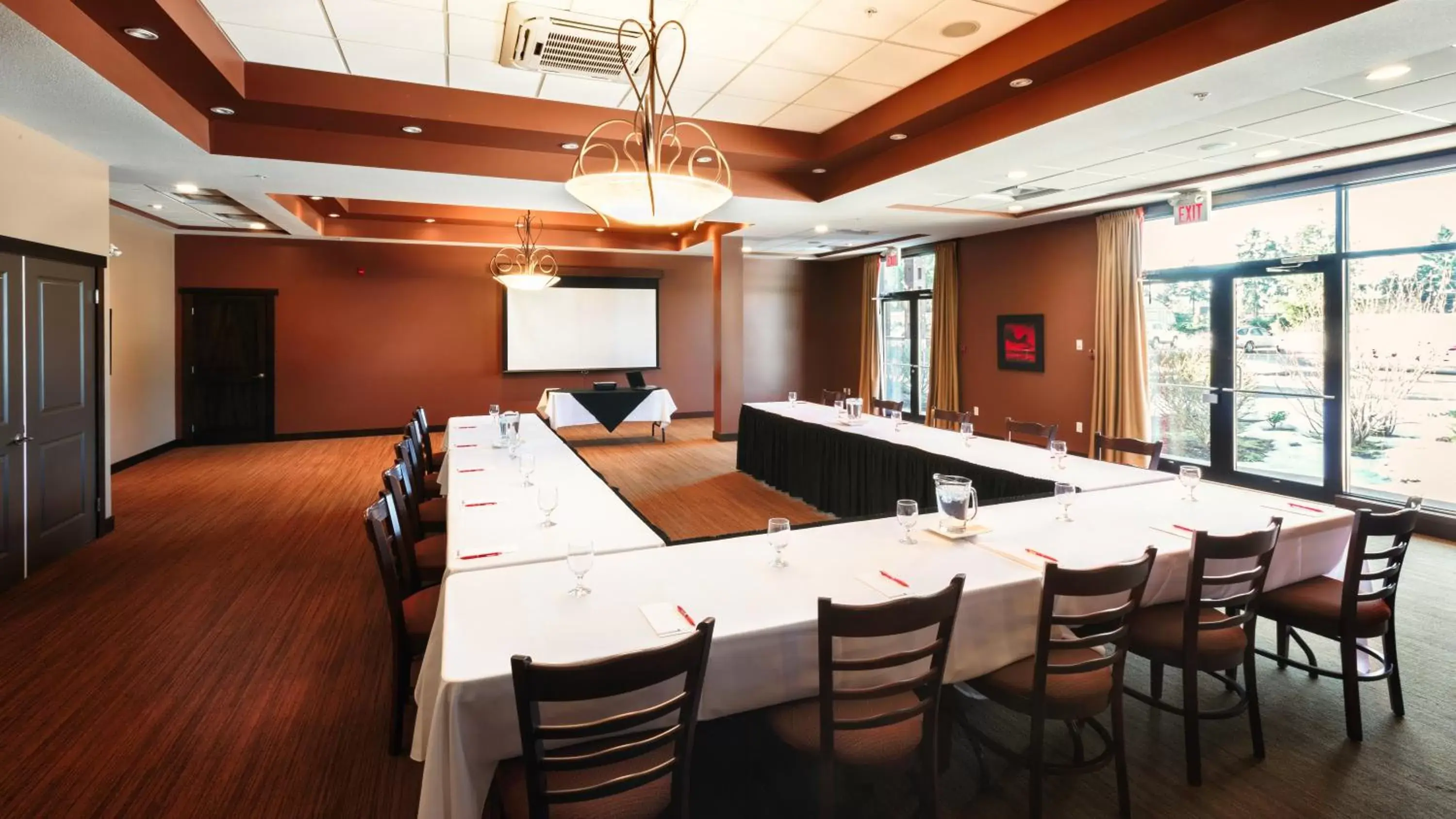 Meeting/conference room in Sunrise Ridge Waterfront Resort