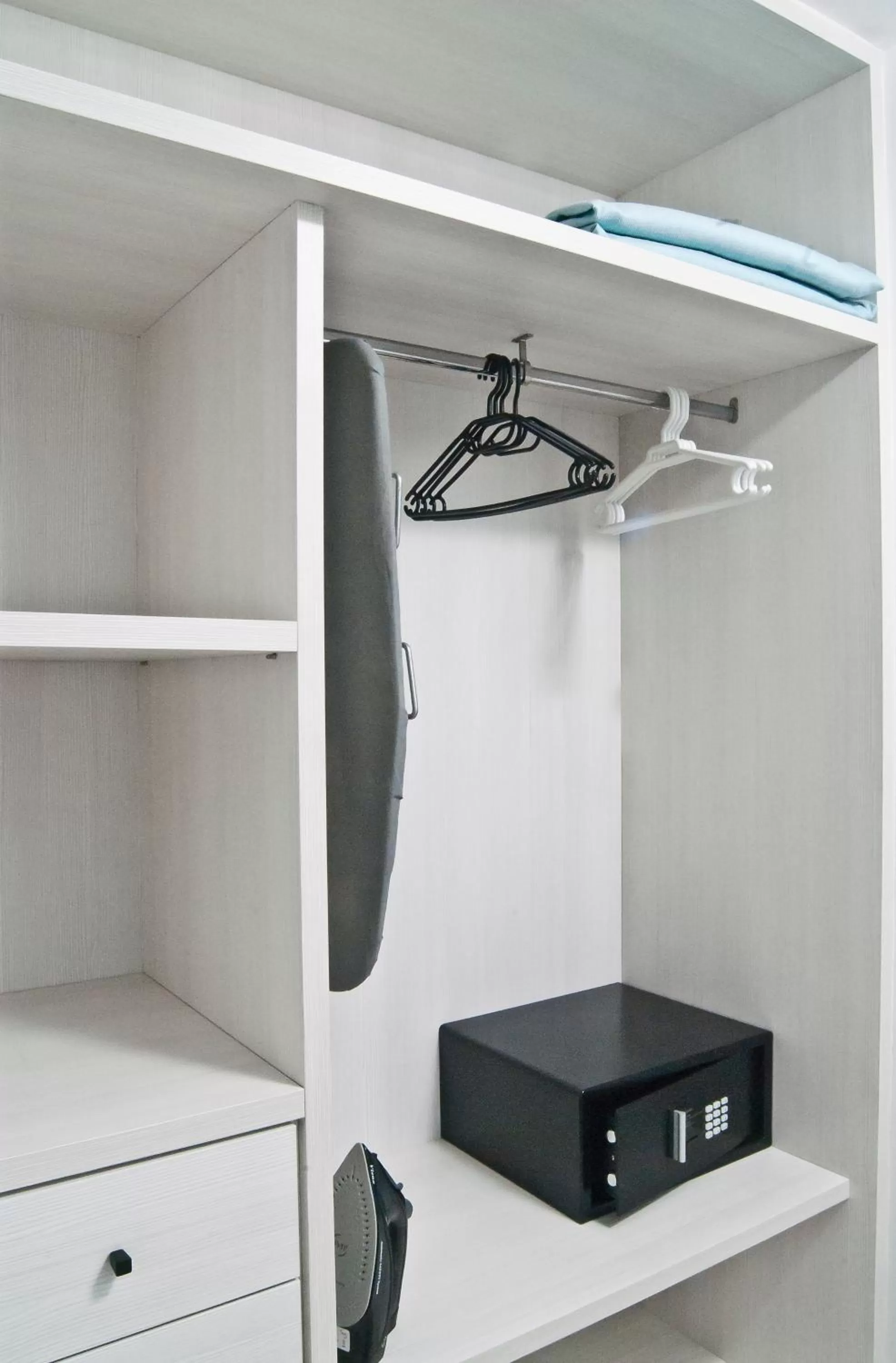 Aparthotel El Cargol