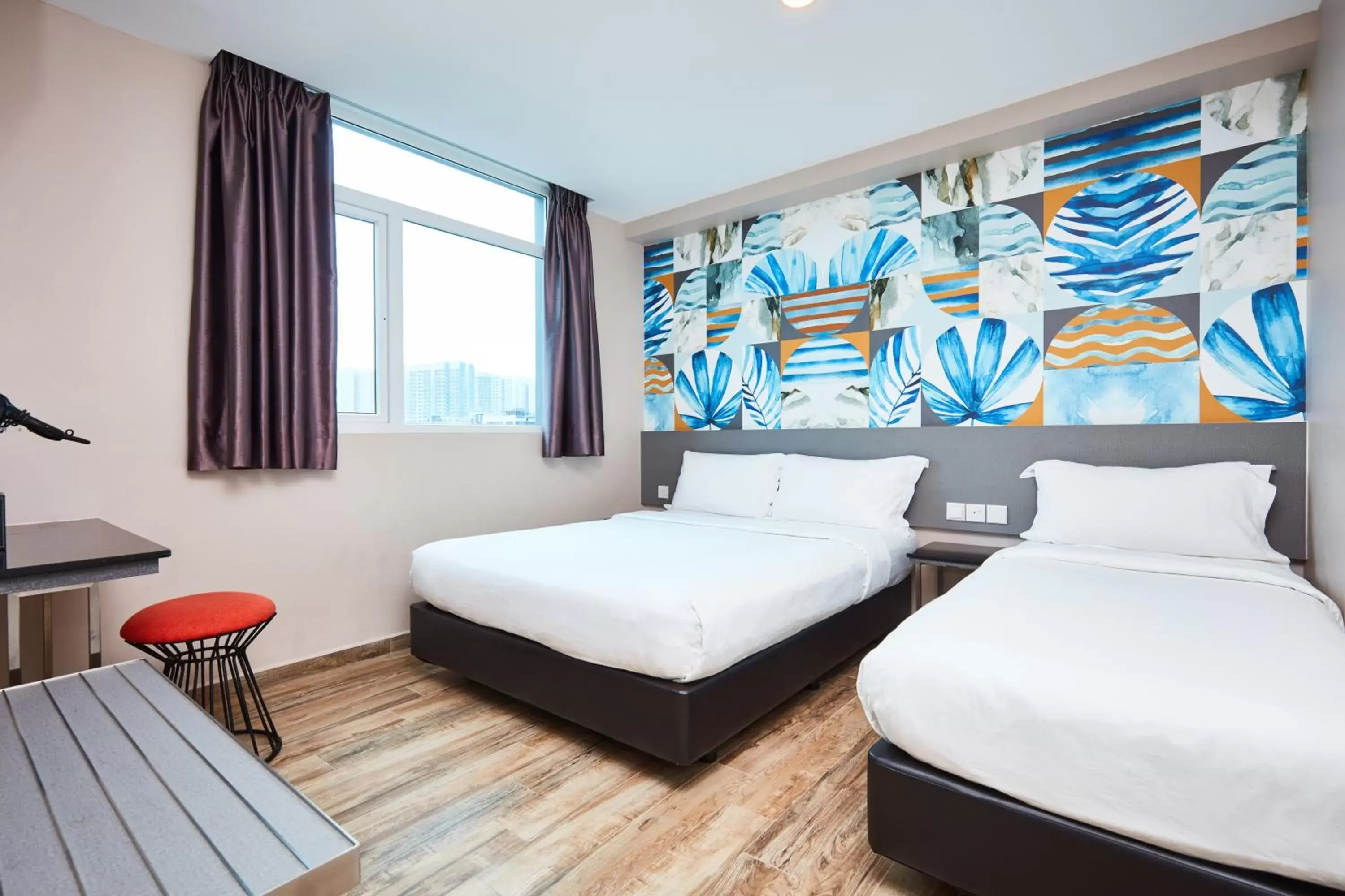Bed in ibis budget Singapore Sapphire