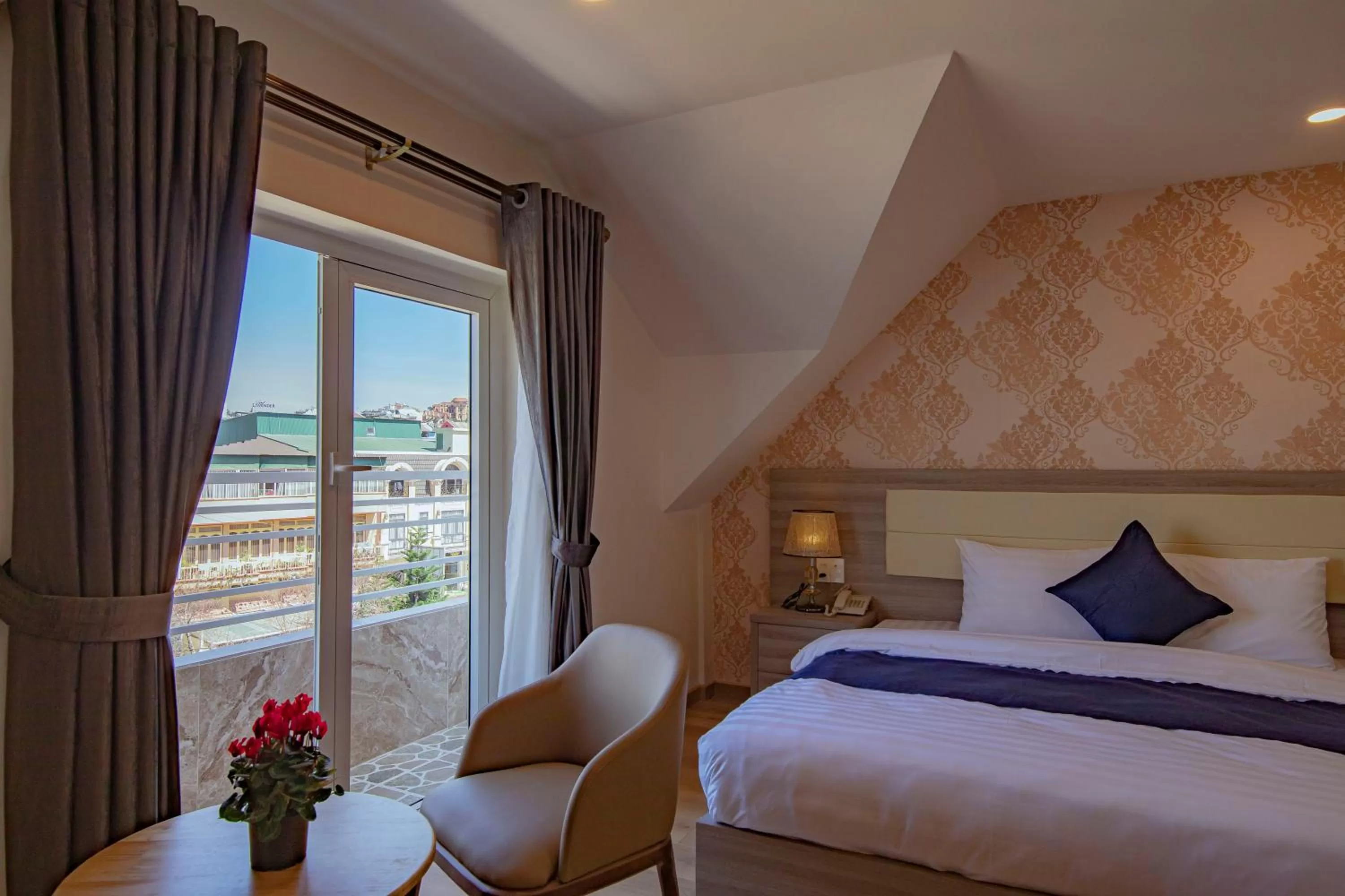 Nearby landmark, Bed in Khanh Uyen 1 Hotel