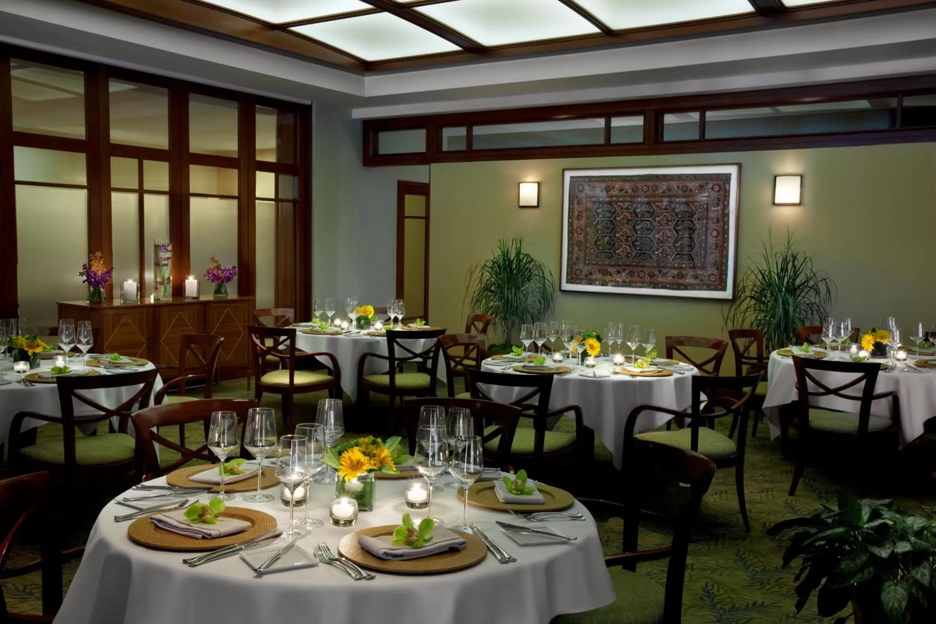 Restaurant/places to eat in Seaport Hotel® Boston Restaurant/places to eat in Seaport Hotel® Boston