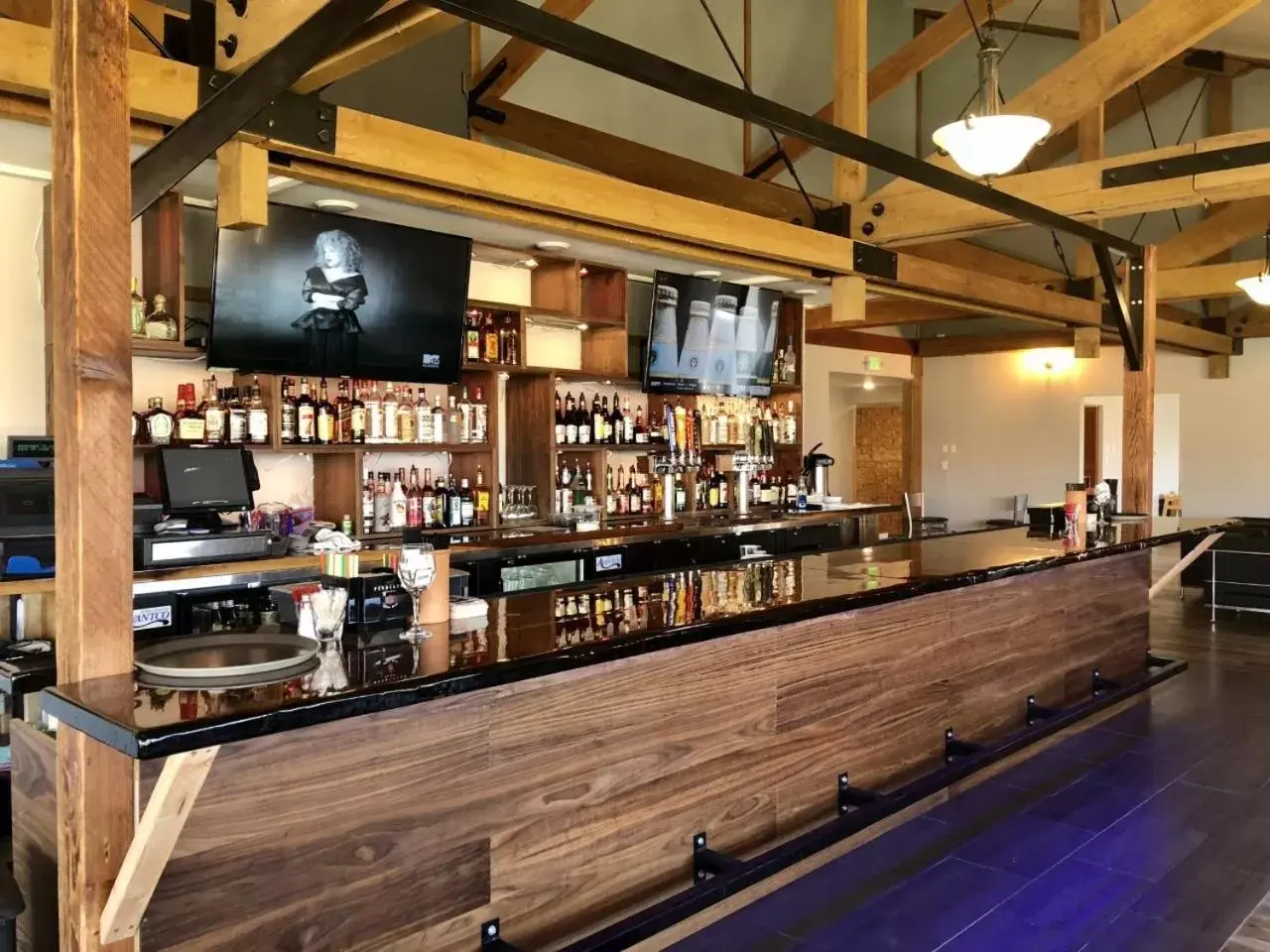 Lounge or bar, Lounge/Bar in Shilo Inns Suites The Dalles
