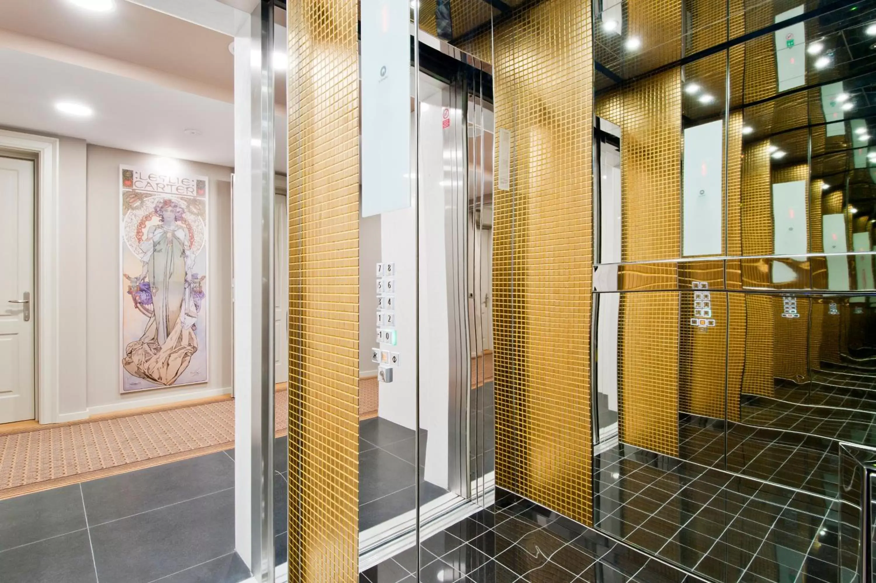 Area and facilities, Bathroom in Hotel Royal Prague