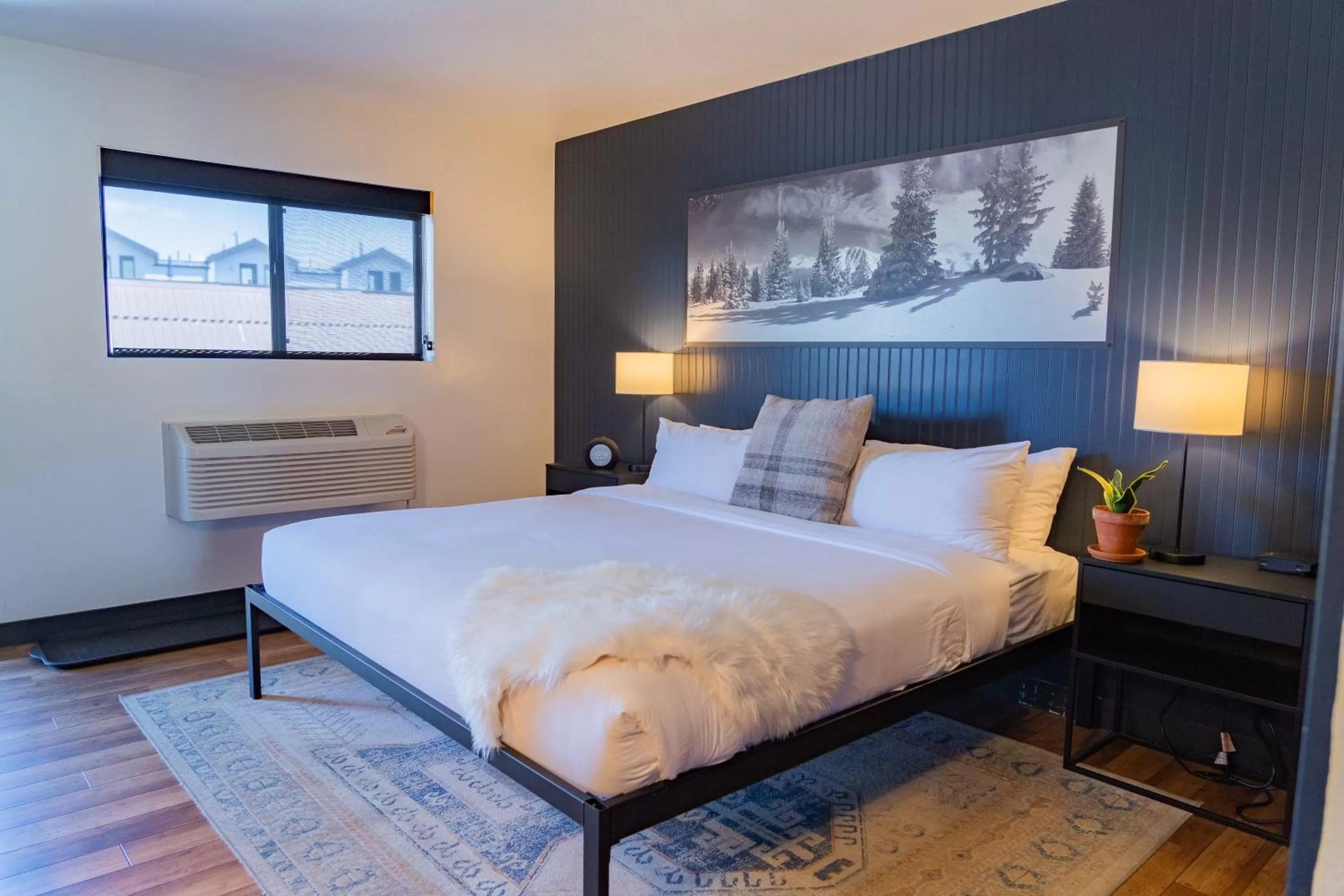 Bed in Gravity Haus Winter Park