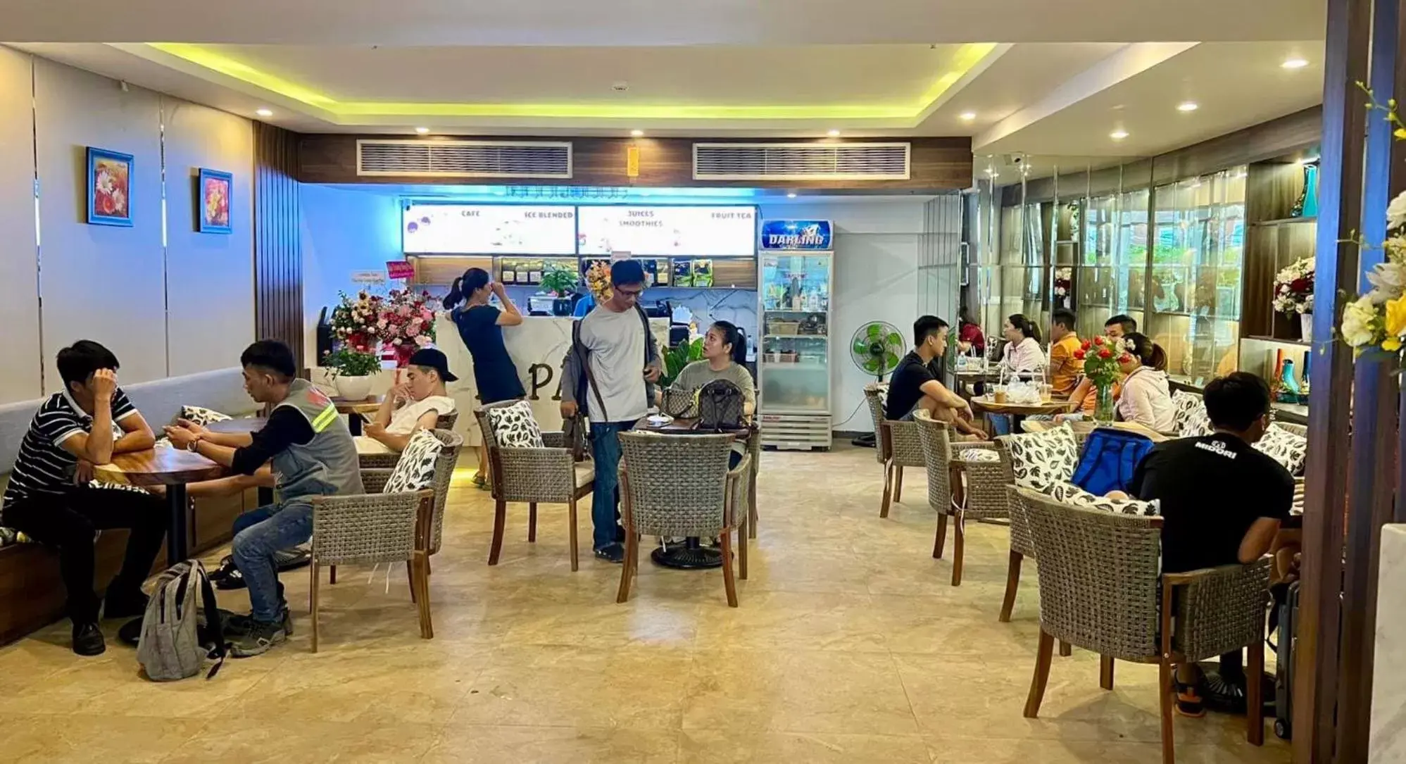 Lounge or bar, Restaurant/Places to Eat in Atlantic Nha Trang Hotel