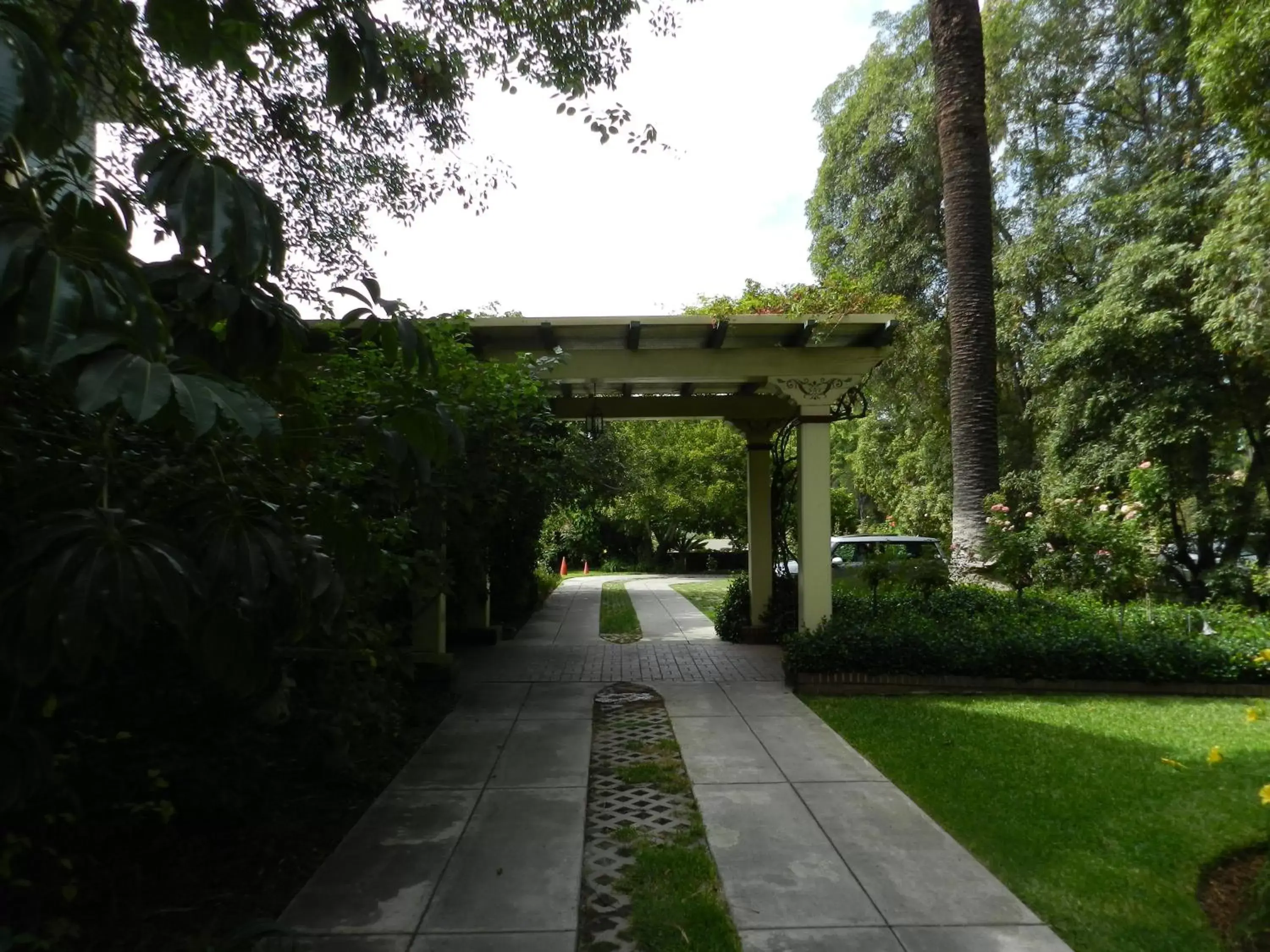 Facade/entrance, Garden in The Bissell House Bed & Breakfast