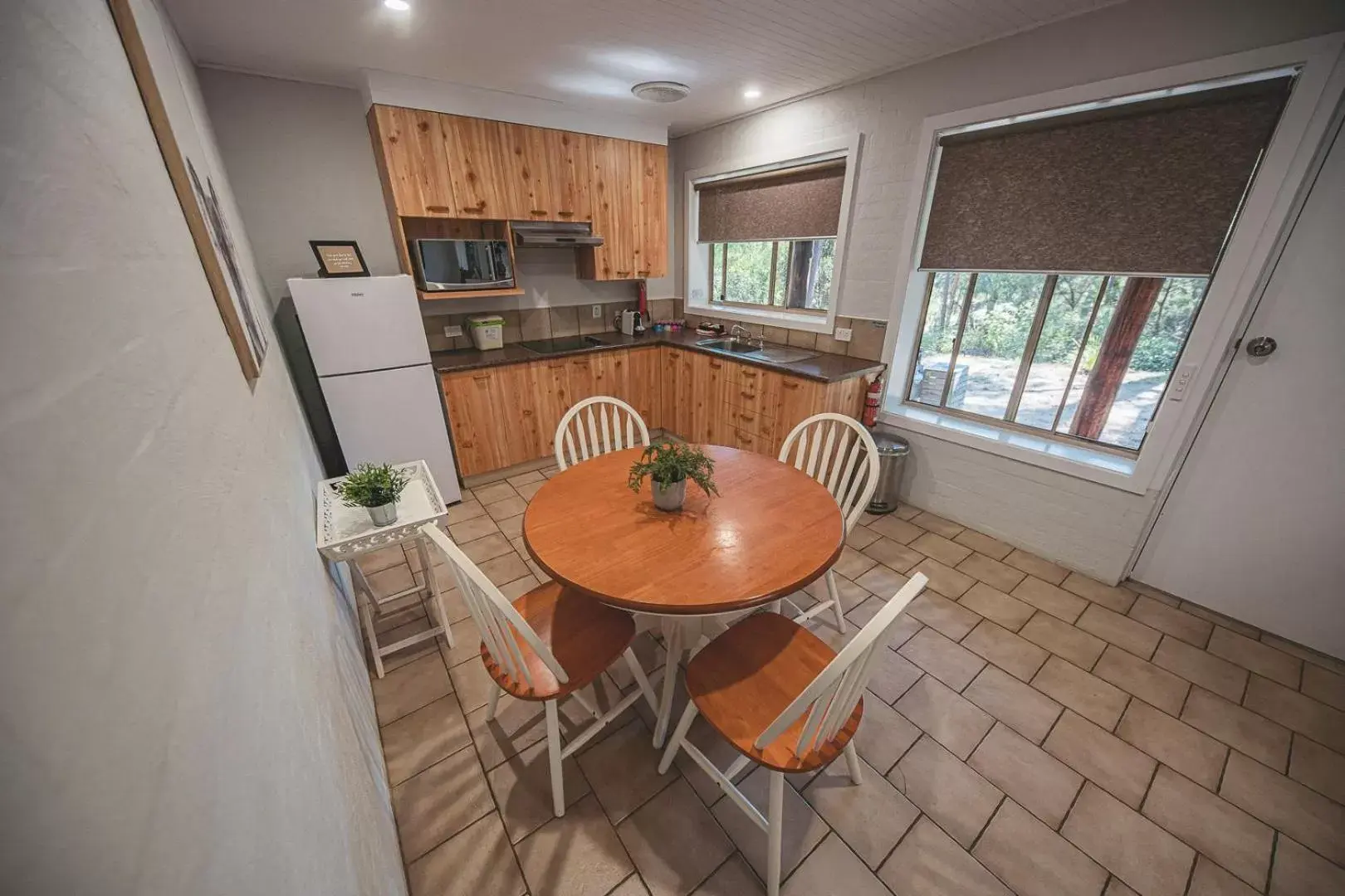 Dining Area in Kianinny Bush Cottages