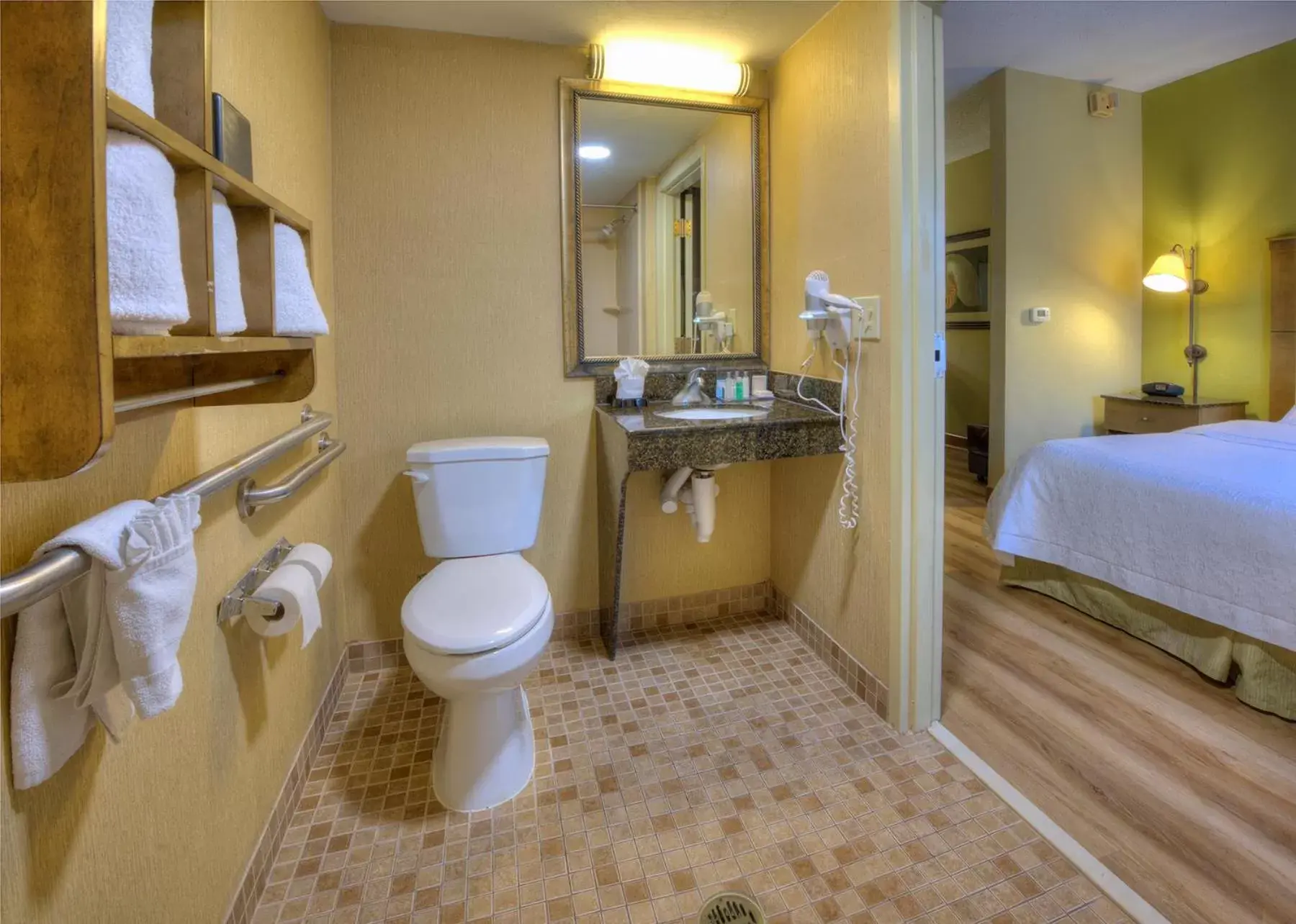 Bathroom in Hotel Alice