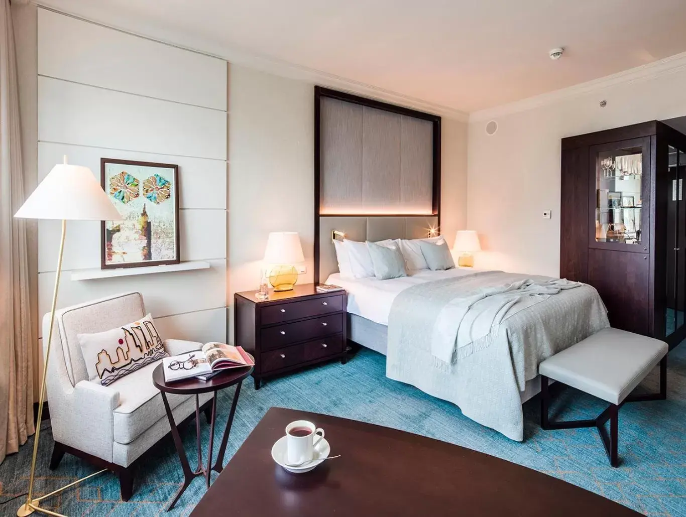 1 King Classic Palace View Lounge Access in InterContinental Warszawa by IHG 1 King Classic Palace View Lounge Access in InterContinental Warszawa by IHG