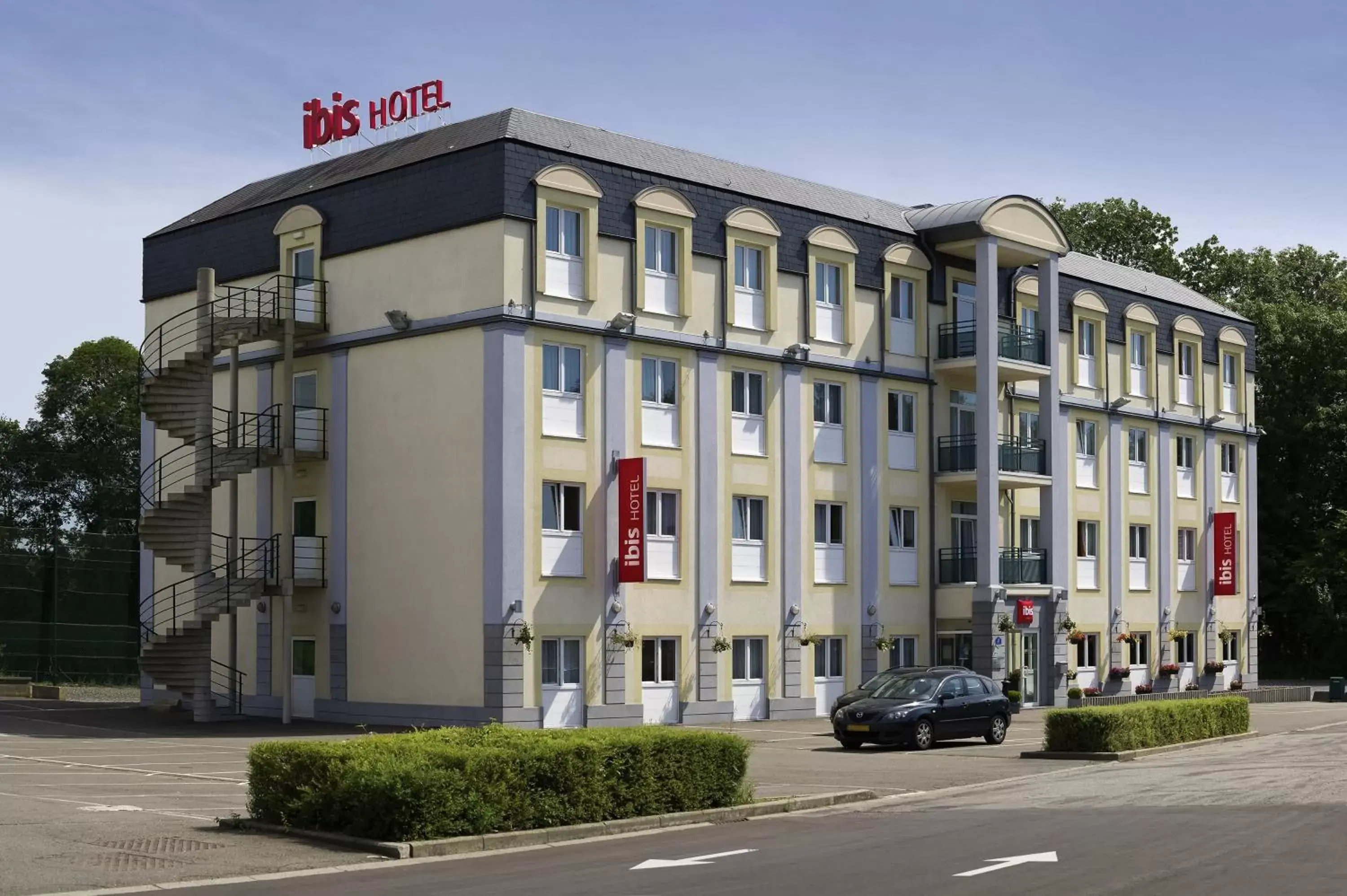 Facade/entrance, Property Building in ibis Liège Seraing