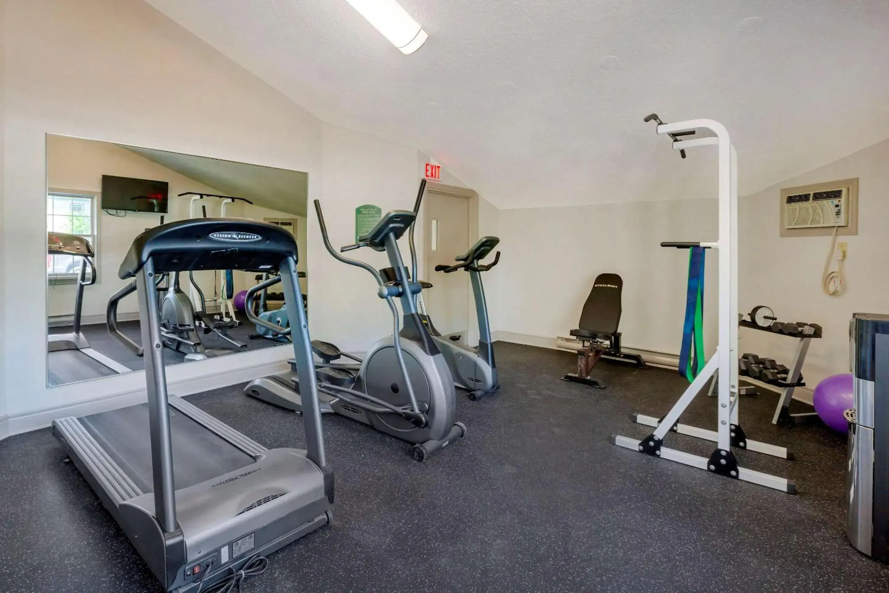 Activities, Fitness Center/Facilities in Comfort Inn & Suites Thousand Islands Harbour District