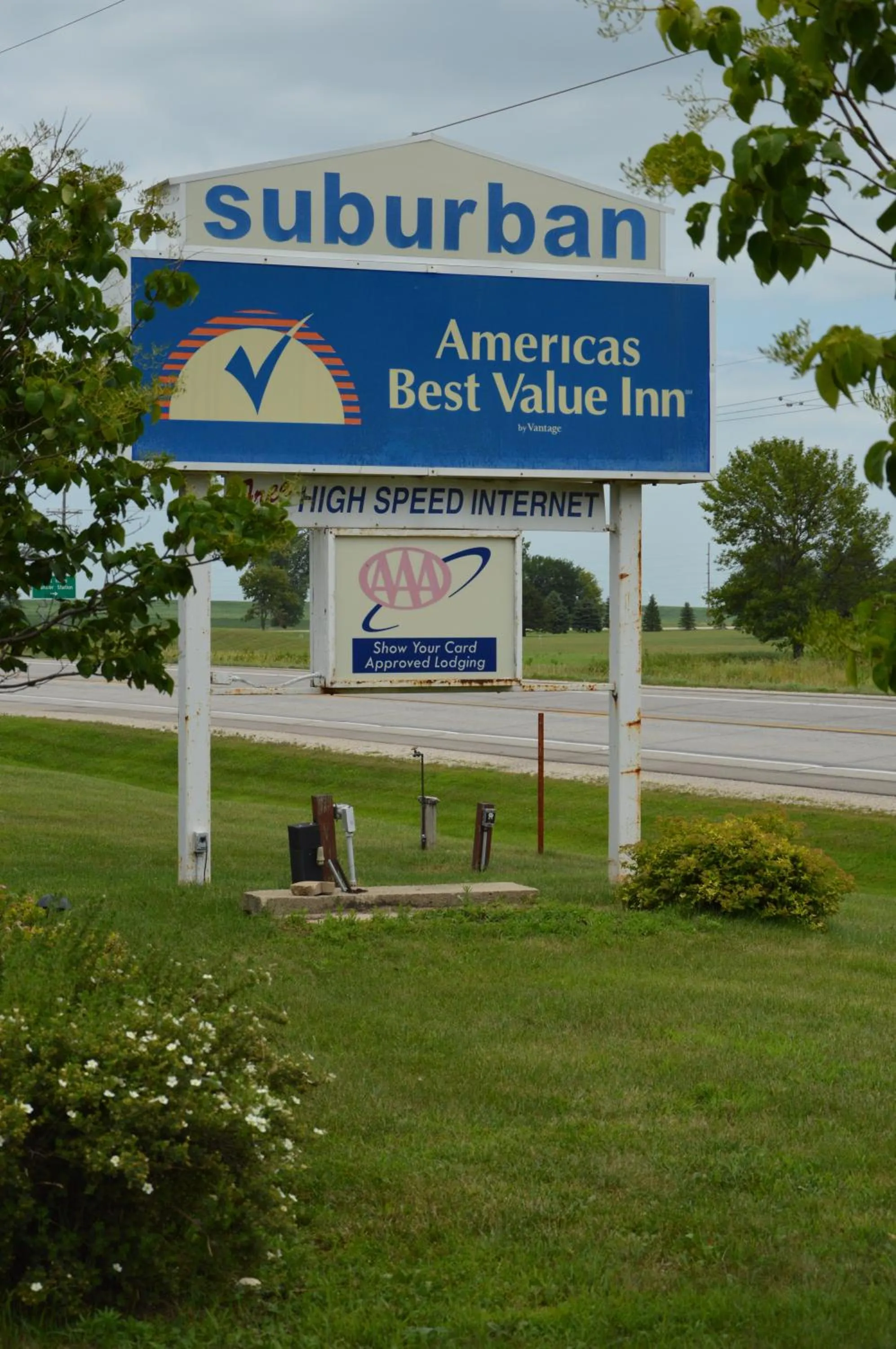 Property logo or sign in Americas Best Value Inn Suburban