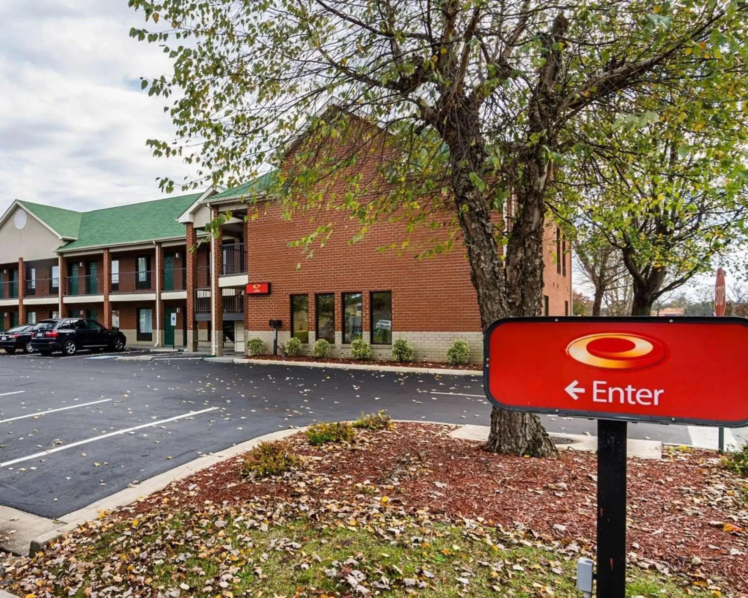 Property Building in Econo Lodge Richmond