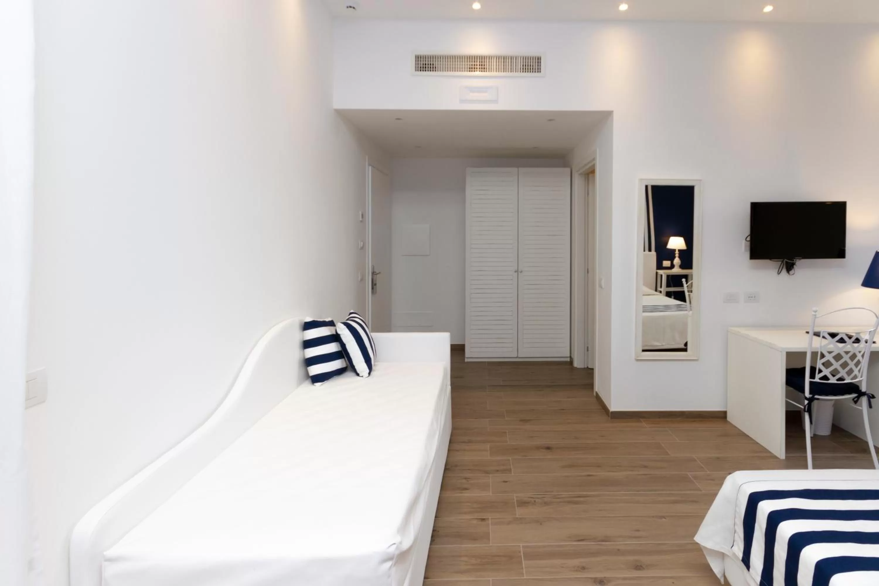 Bed in Hotel Nautilus