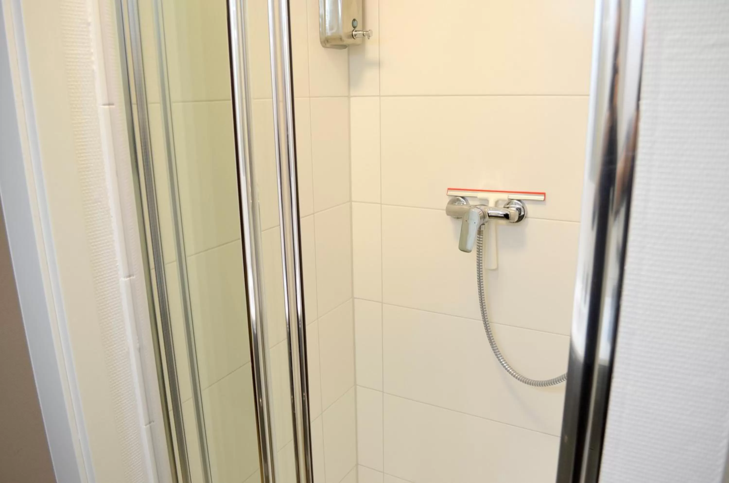 Shower in Hana Aparthotel