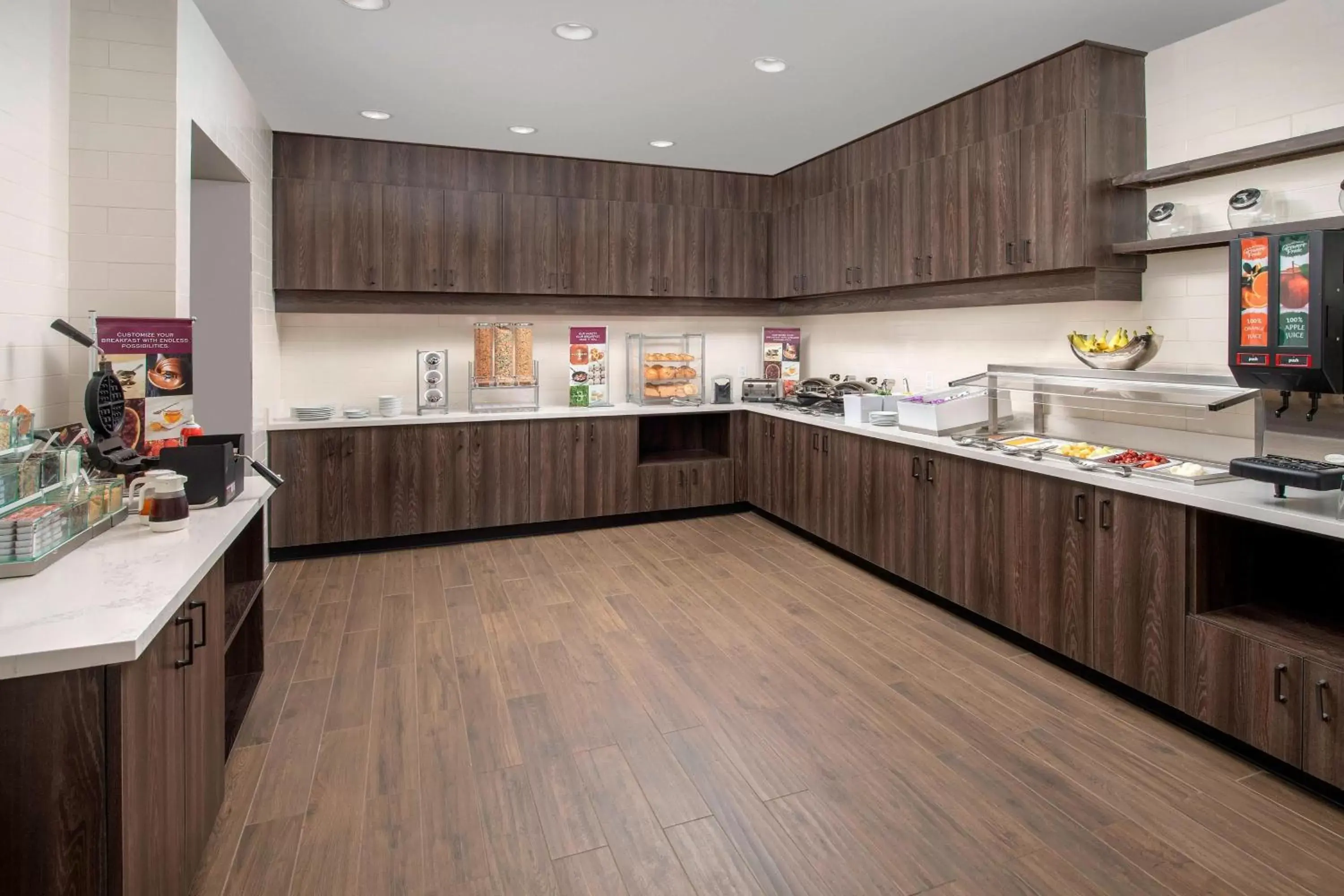 Breakfast, Kitchen/Kitchenette in Residence Inn by Marriott Lubbock Southwest