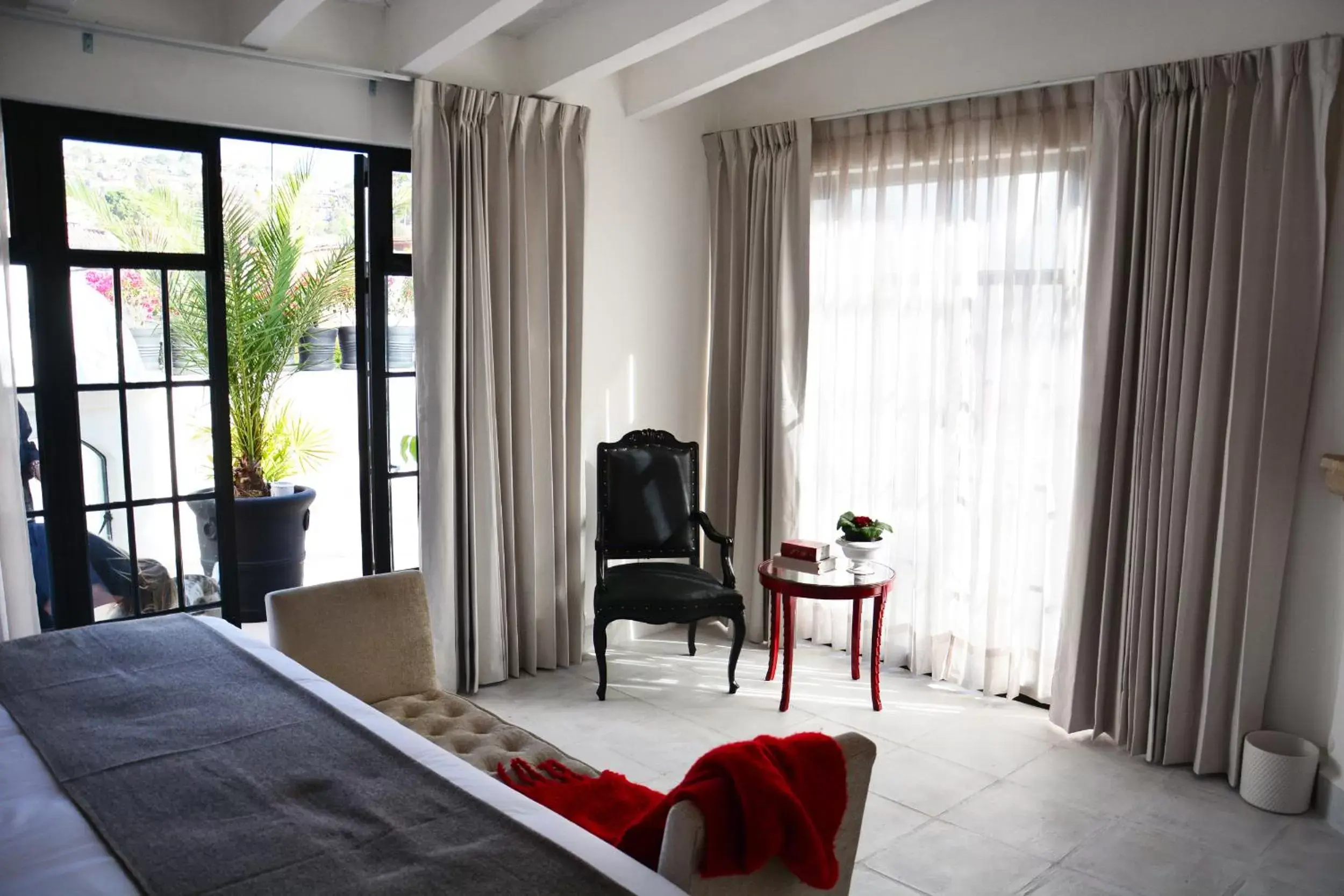 Photo of the whole room in Casa Laní Luxury B&B