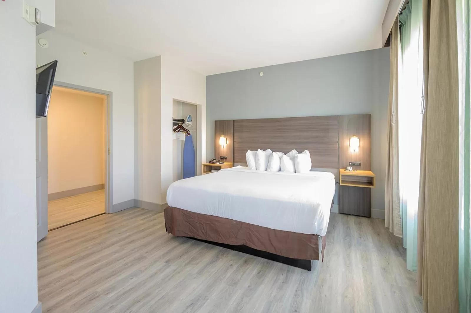 Bed in Hawthorn Extended Stay by Wyndham Panama City Beach