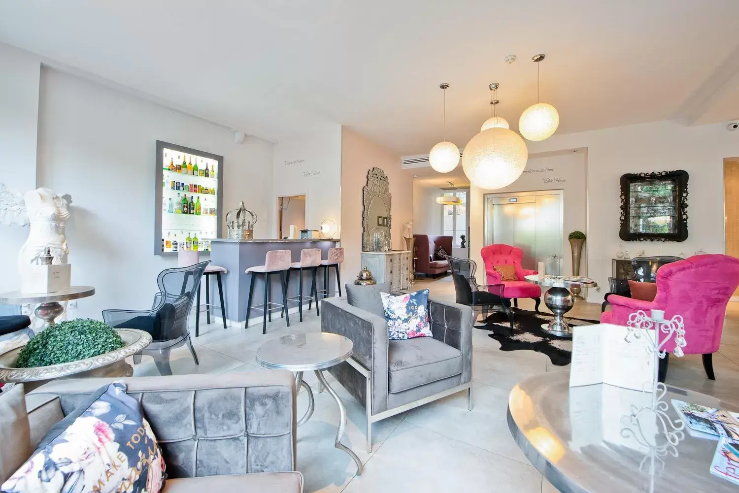 Lobby or reception in Hotel La Villa Nice Victor Hugo Lobby or reception in Hotel La Villa Nice Victor Hugo