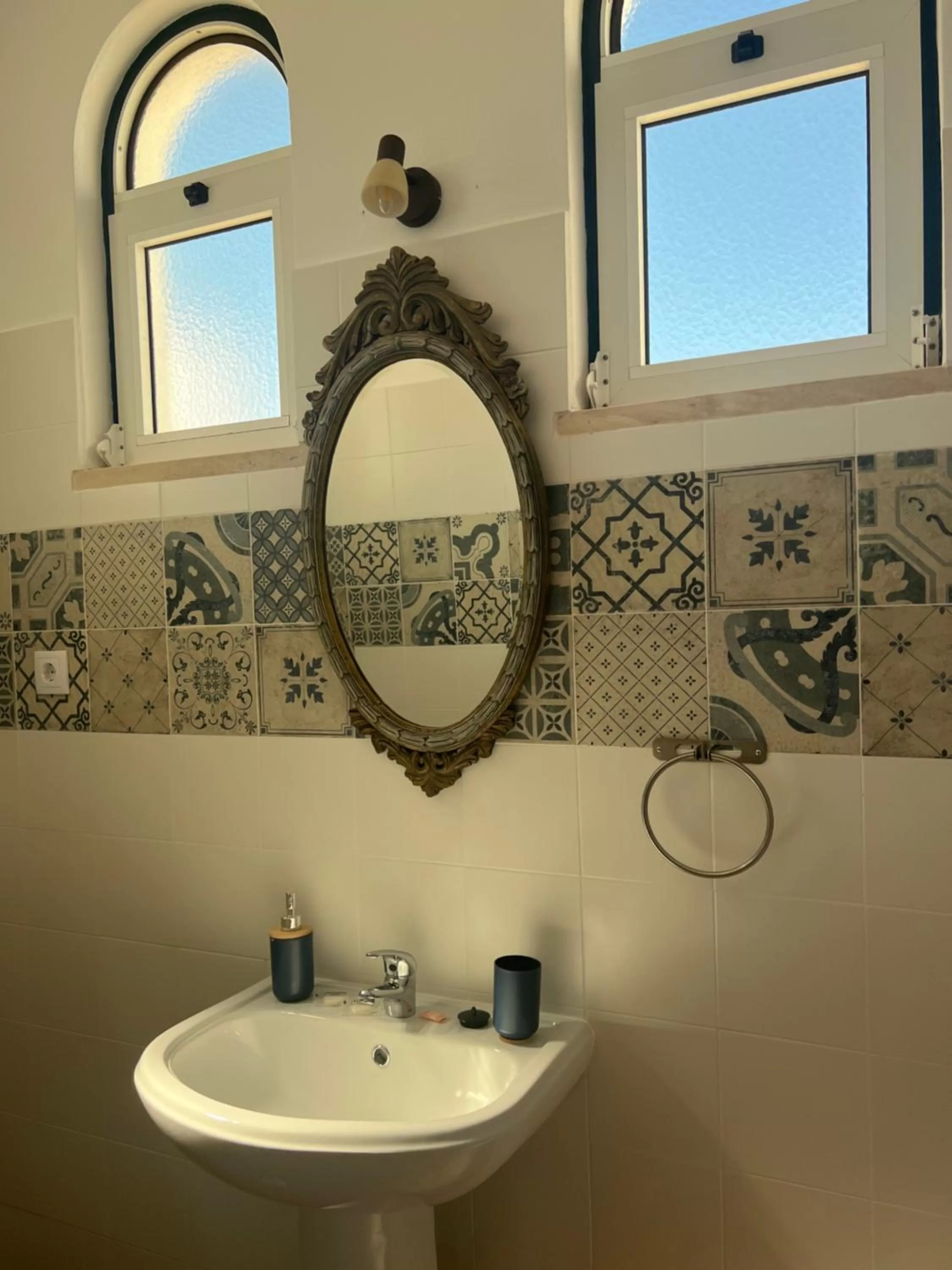 Bathroom in Cuba Real