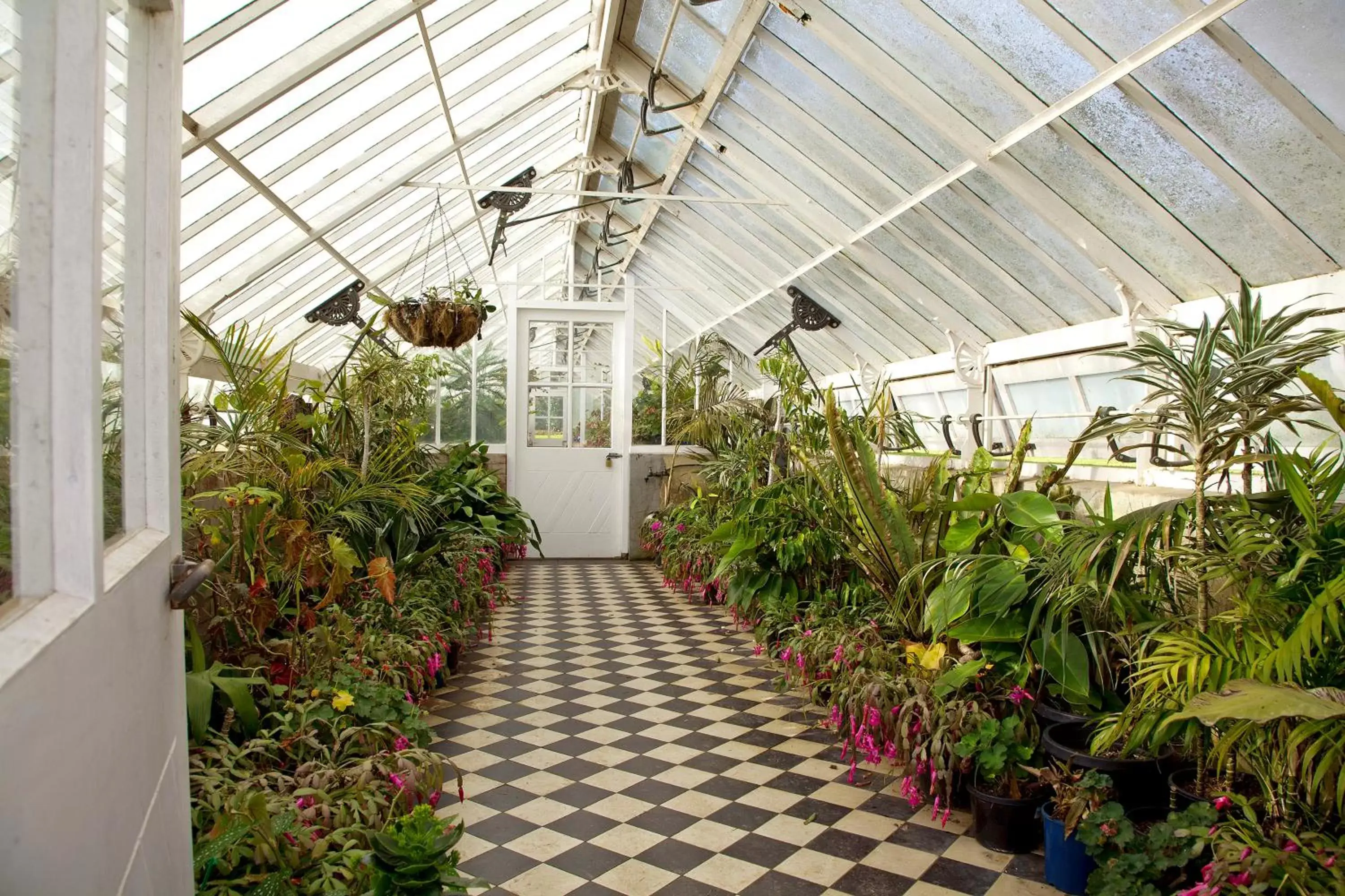 Garden, Facade/Entrance in Lancemore Mansion Hotel Werribee Park