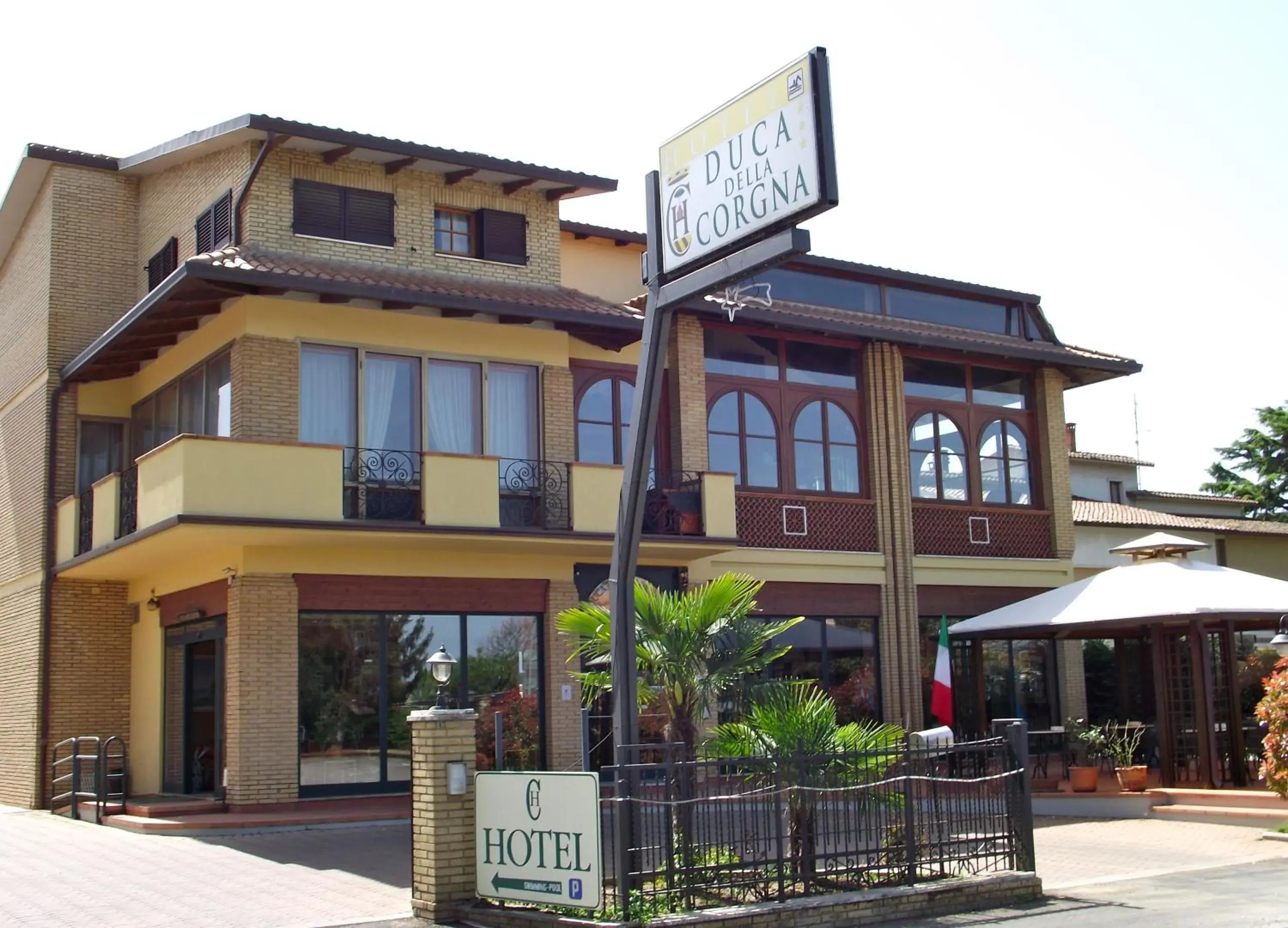 Facade/entrance, Property Building in Hotel Duca Della Corgna