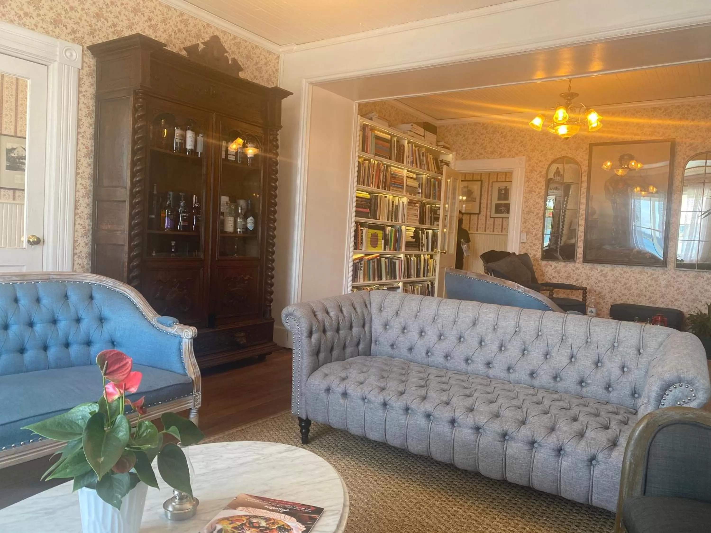 Seating Area in Orcas Hotel