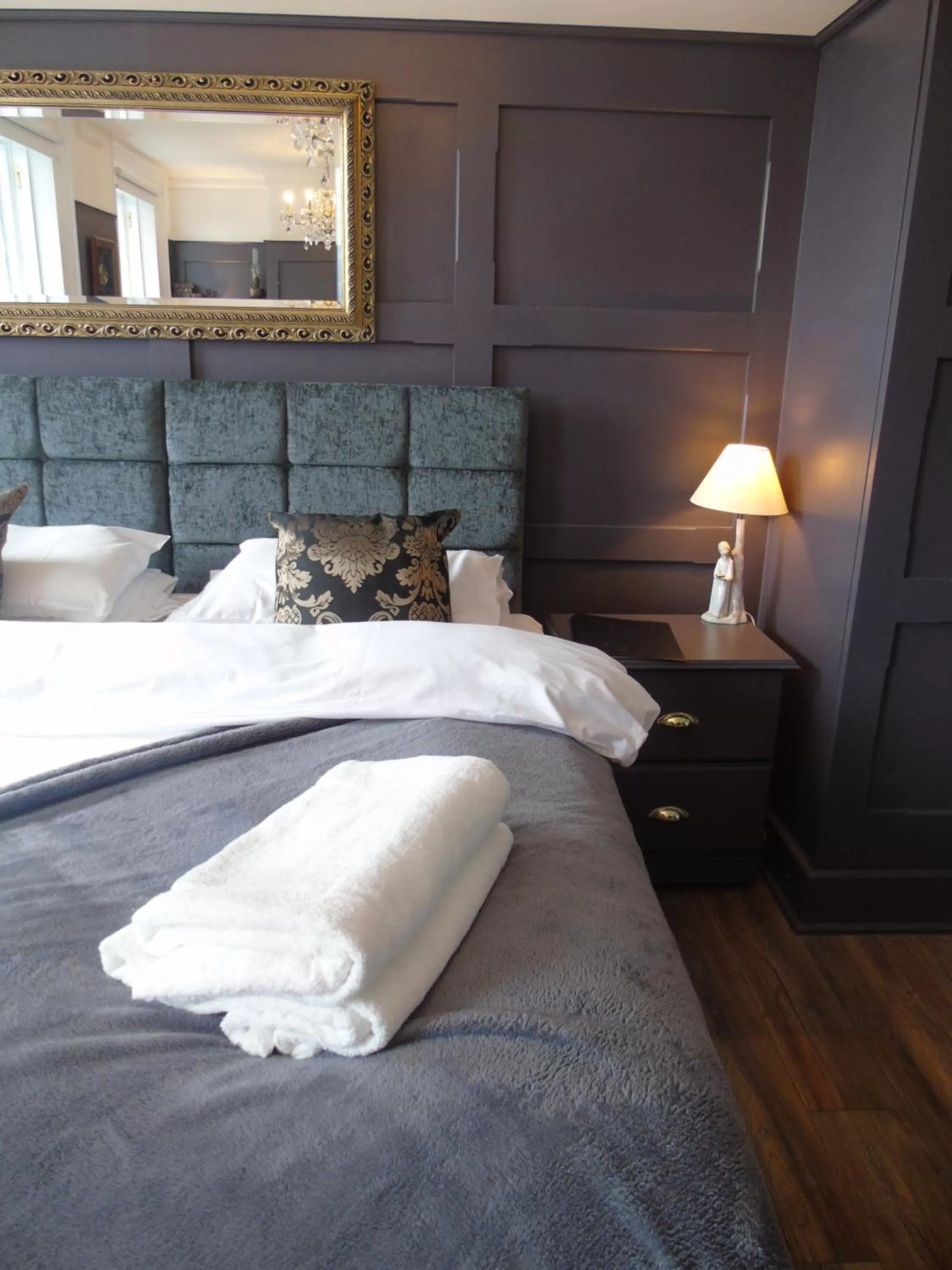 Decorative detail, Bed in The Warren Belfast