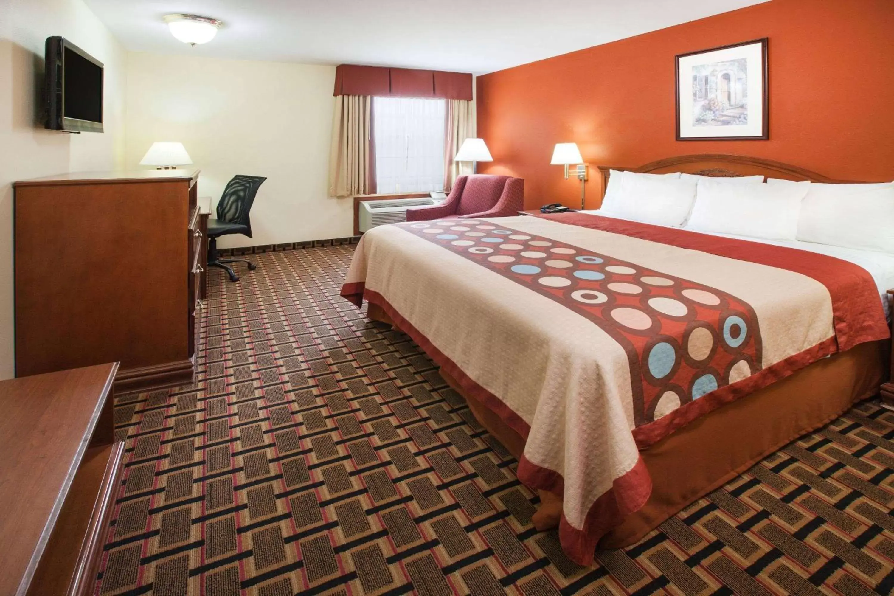 Photo of the whole room, Bed in Super 8 by Wyndham White Hall