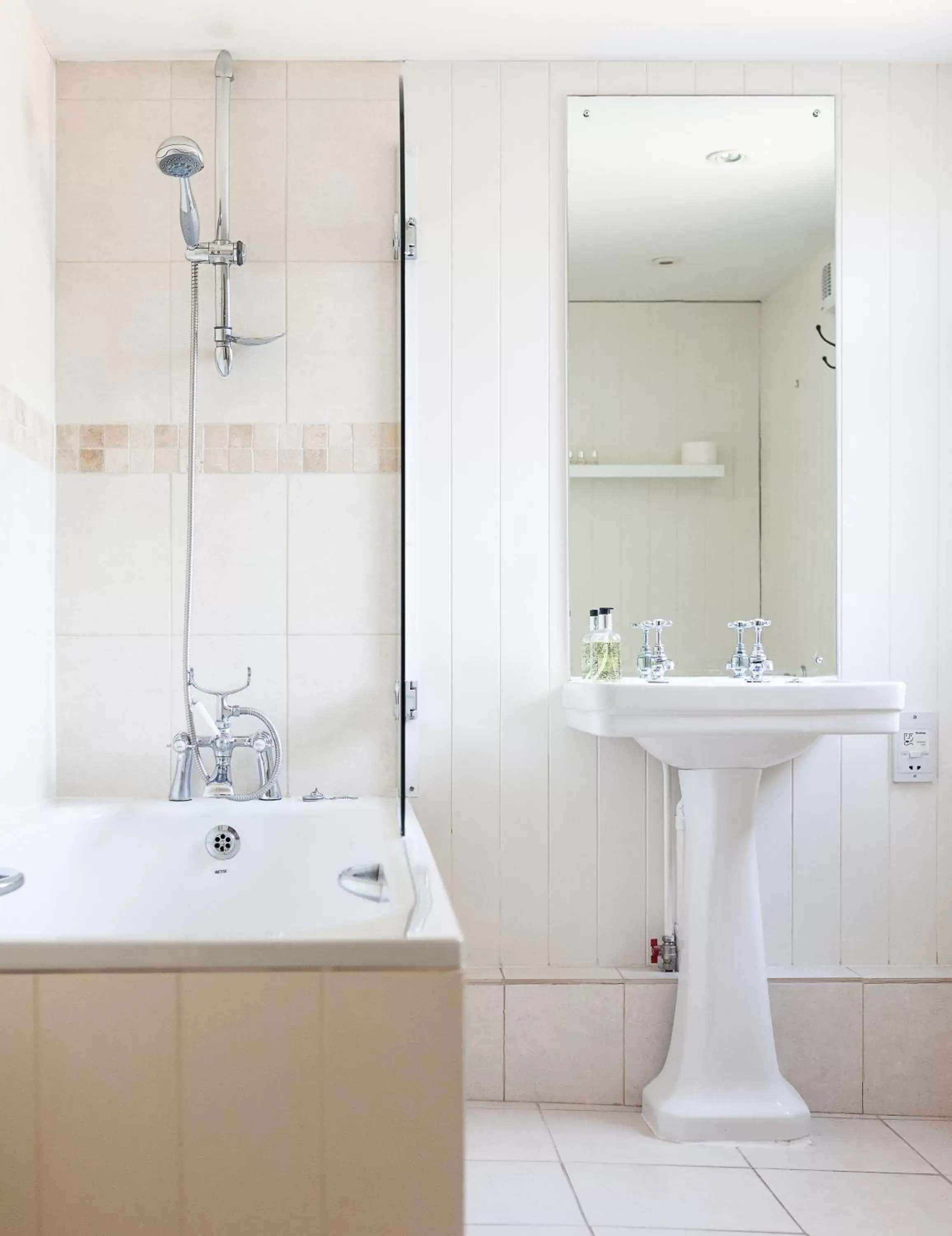 Bathroom in The Stag at Stow