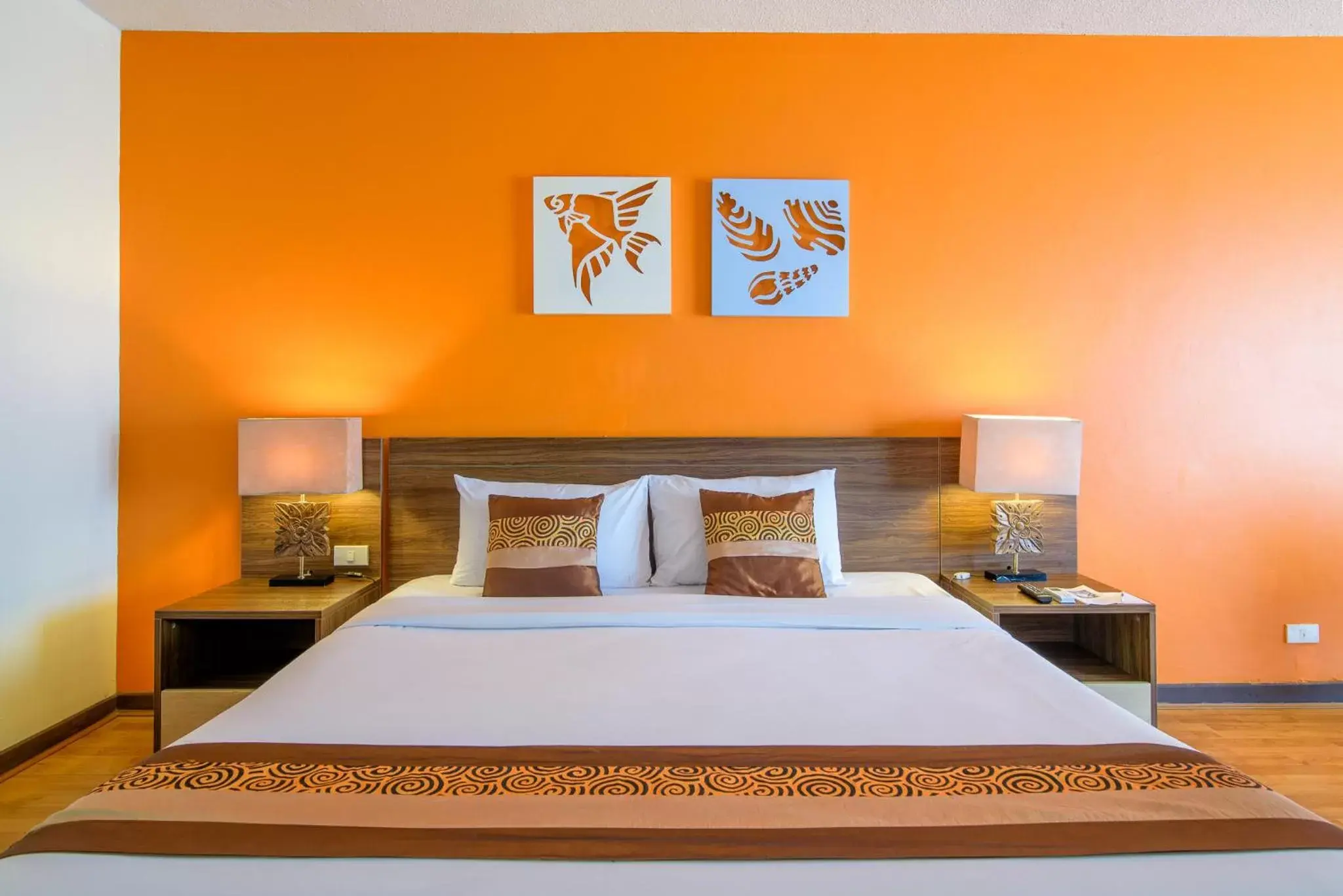 Bed in Golden Beach Cha-Am Hotel Bed in Golden Beach Cha-Am Hotel