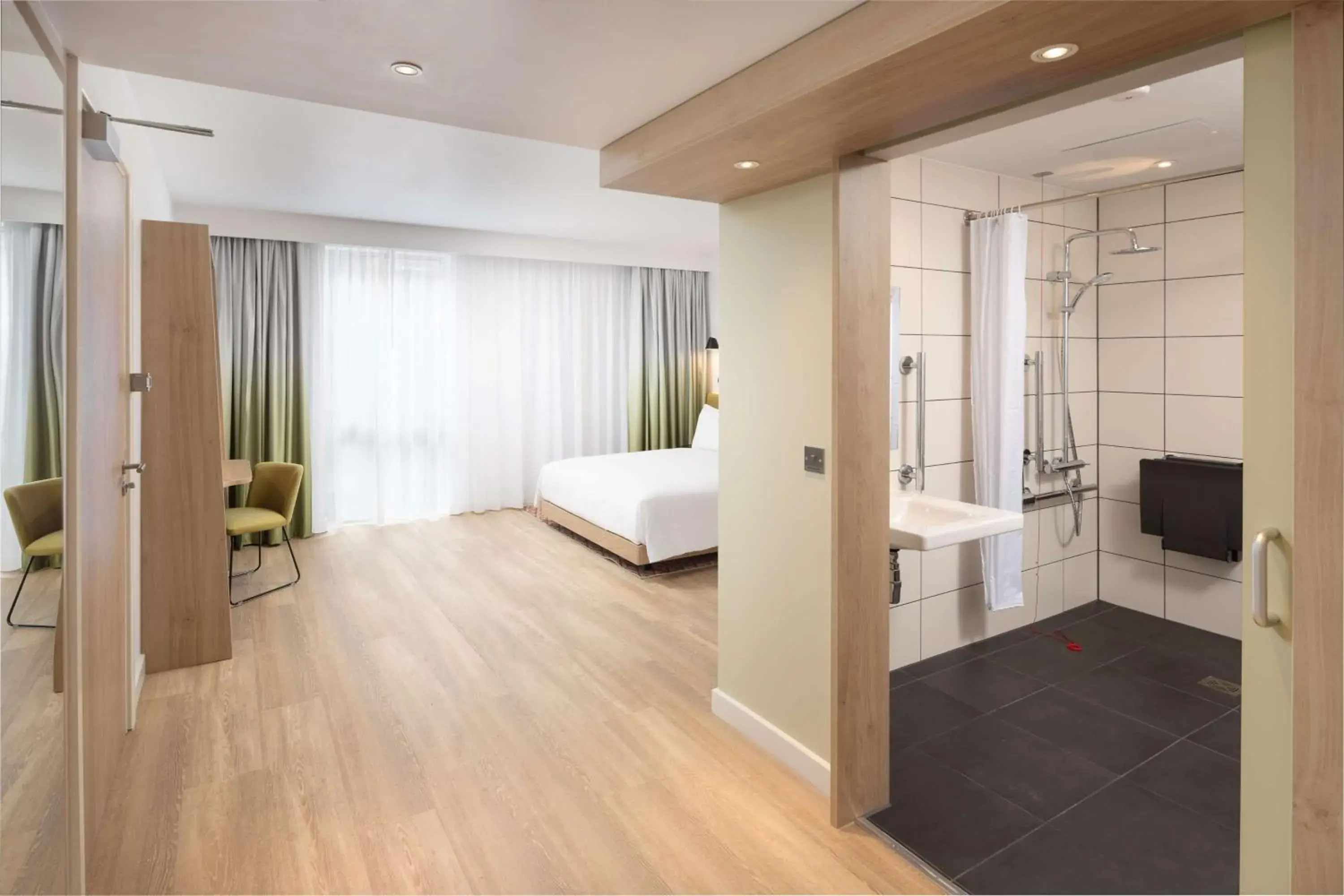 Bathroom, Bed in Hampton By Hilton Rochdale Bathroom, Bed in Hampton By Hilton Rochdale