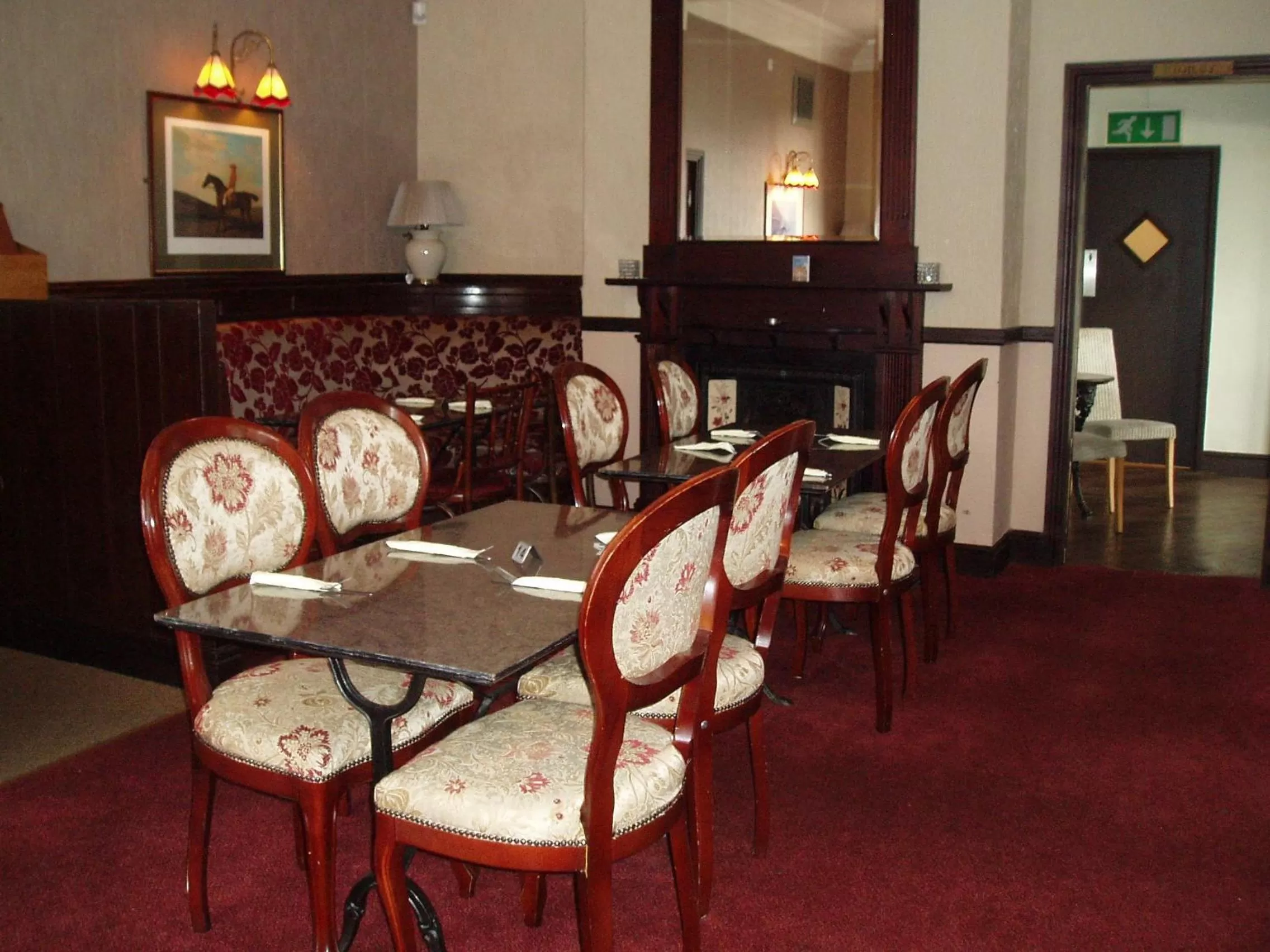 Communal lounge/ TV room in The Whittington and Cat