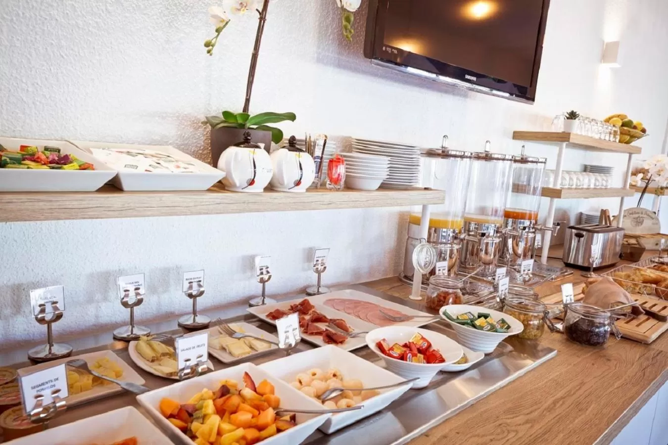 Breakfast in Kyriad Lyon Sud - Saint Genis Laval