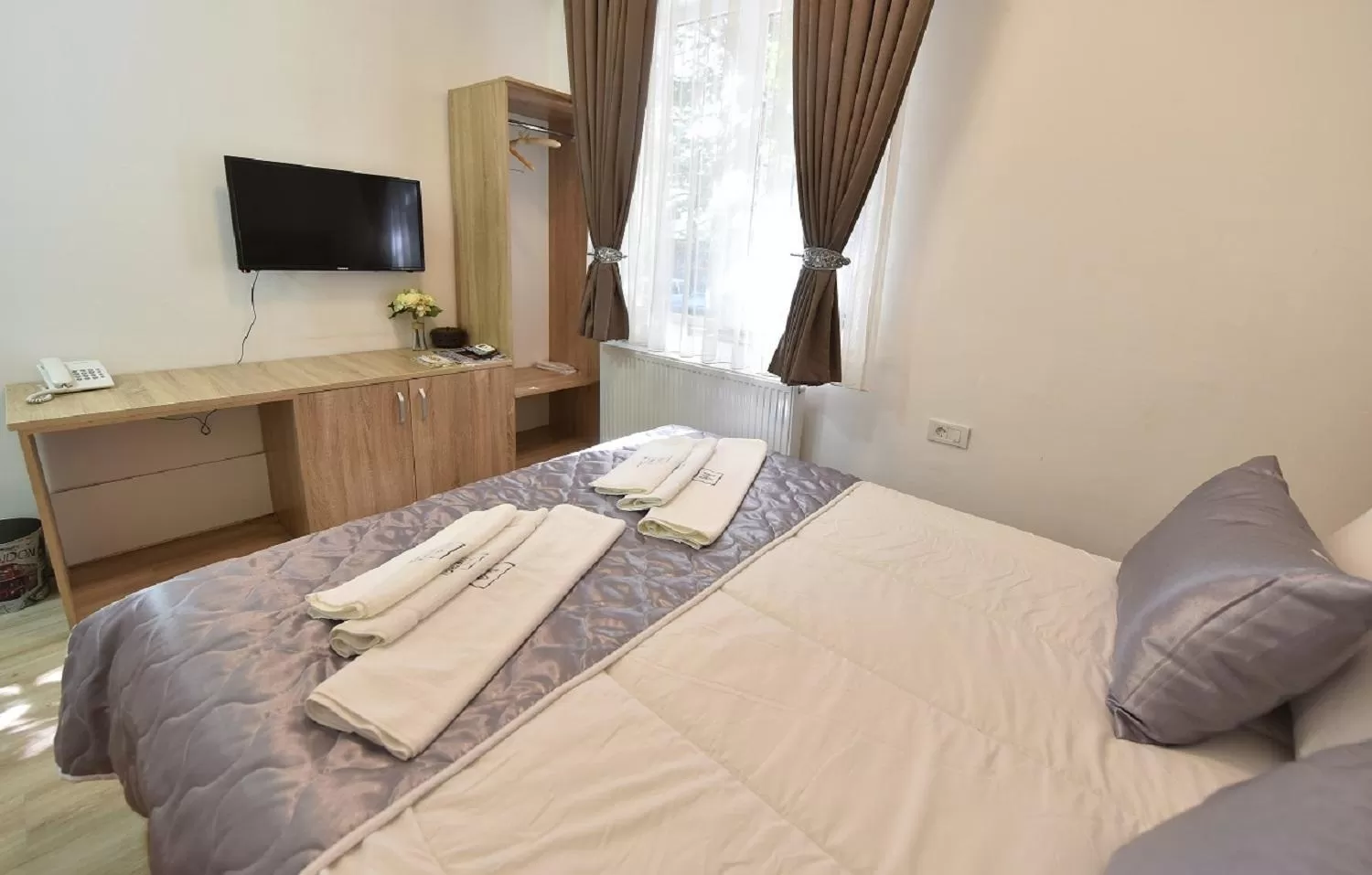 Bed in Villa Nina Hotel & Lounge bar