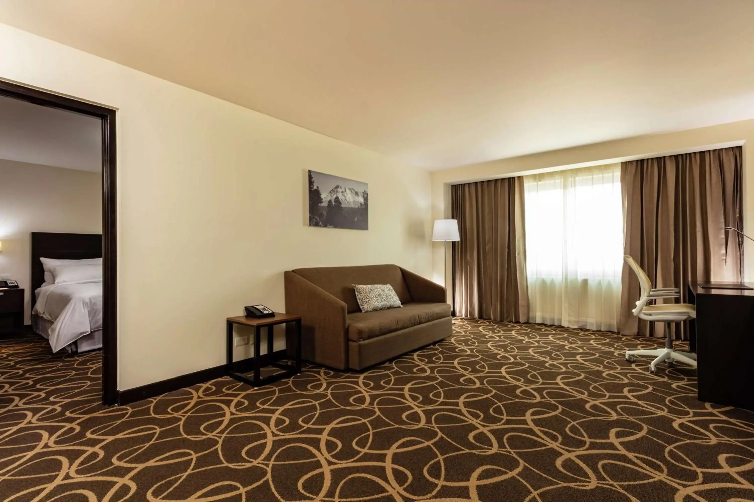 Bedroom, Seating Area in DoubleTree by Hilton Toluca