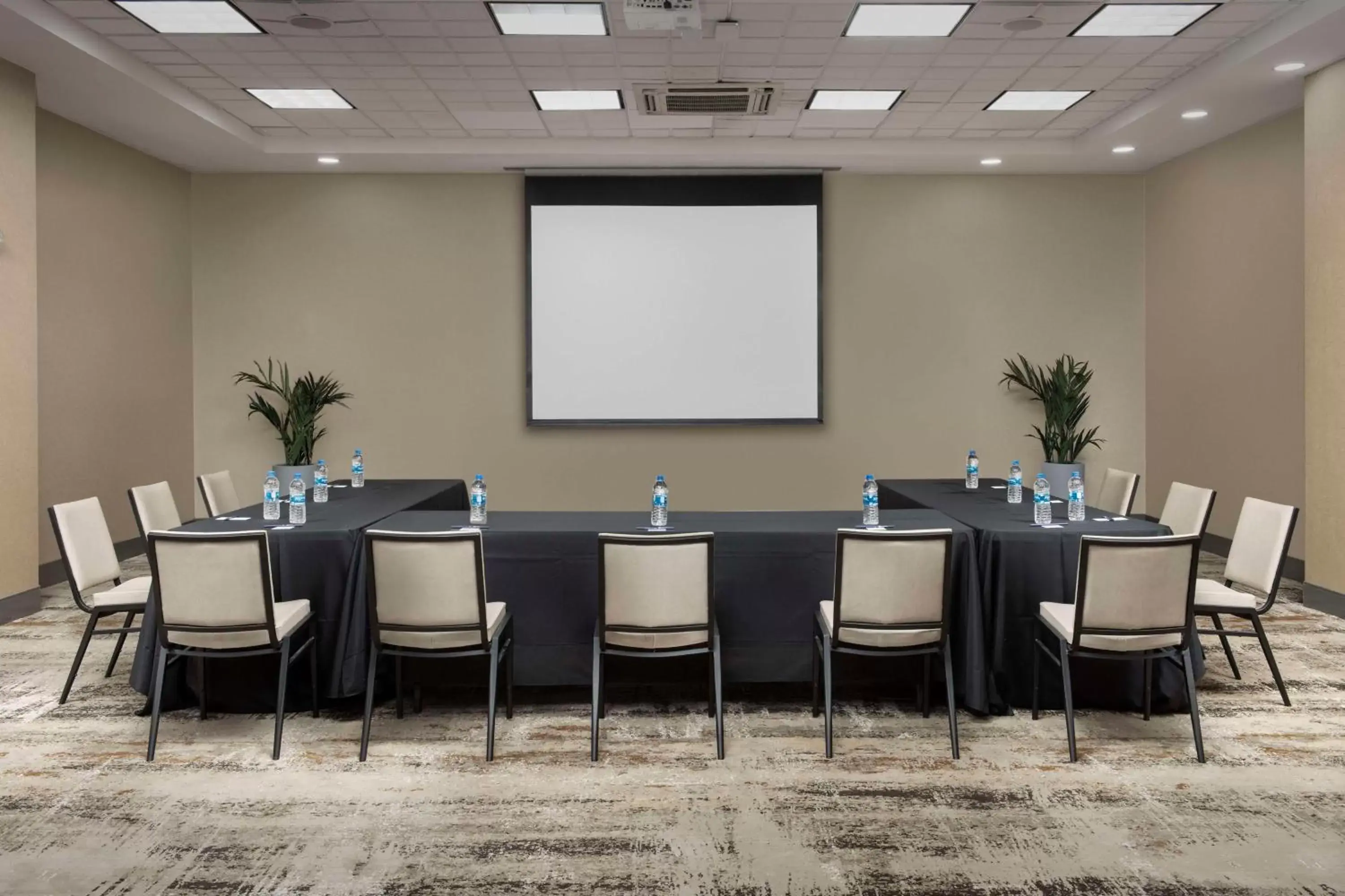 Meeting/conference room, Business Area/Conference Room in Doubletree by Hilton Chattanooga Hamilton Place