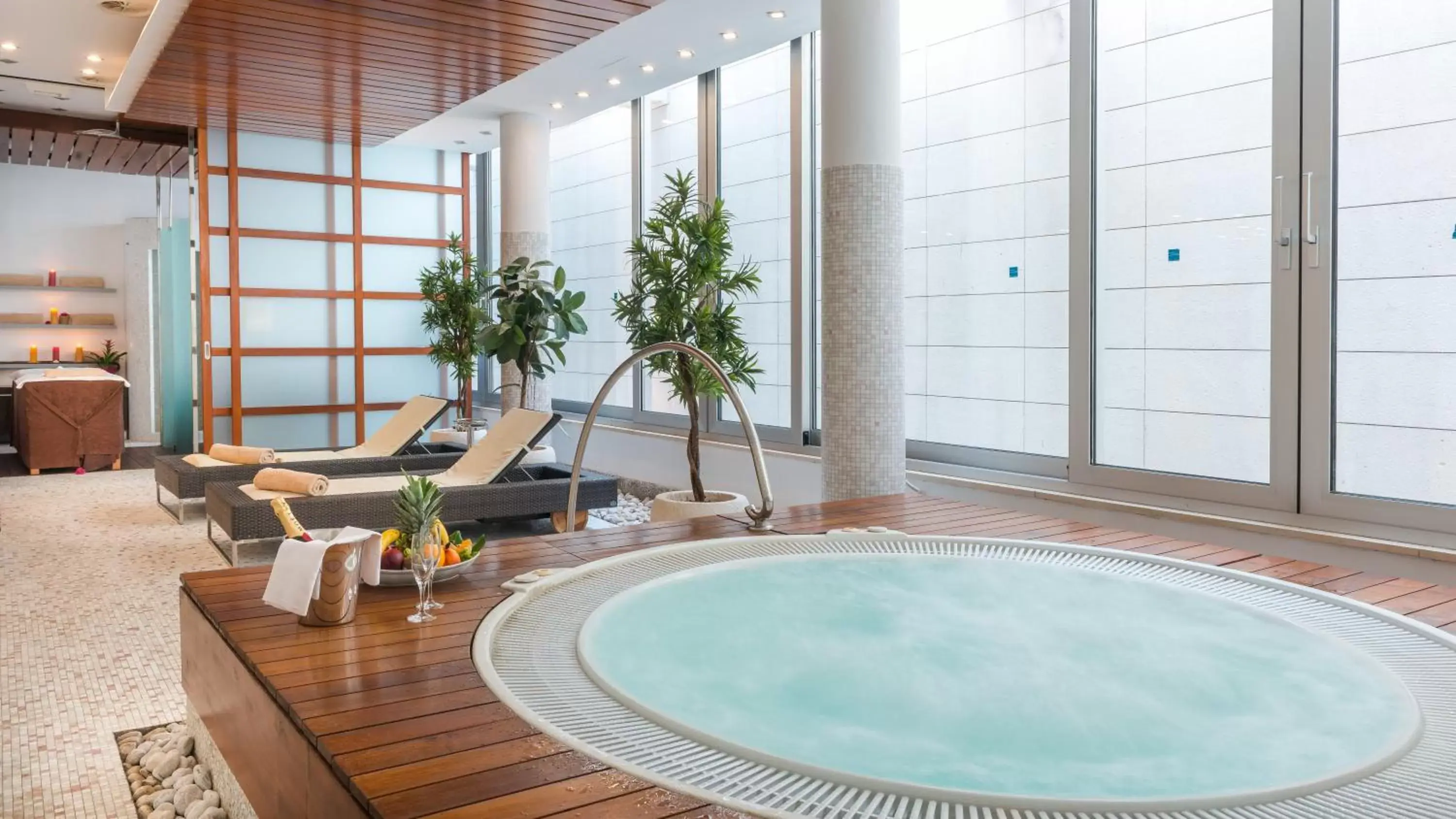 Spa and wellness centre/facilities, Swimming Pool in Hotel Uvala