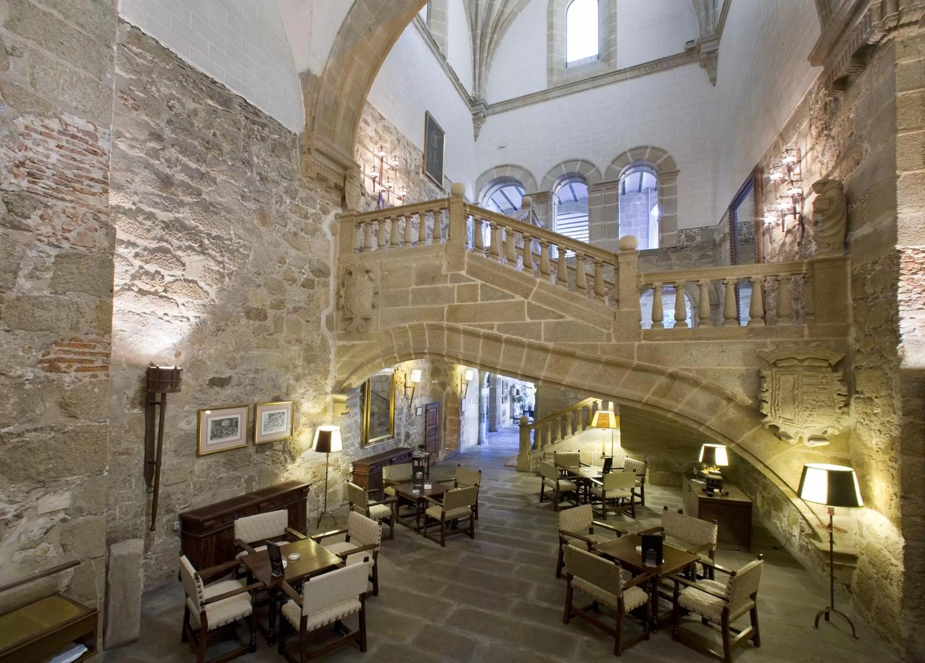 Lounge or bar in Parador de Plasencia