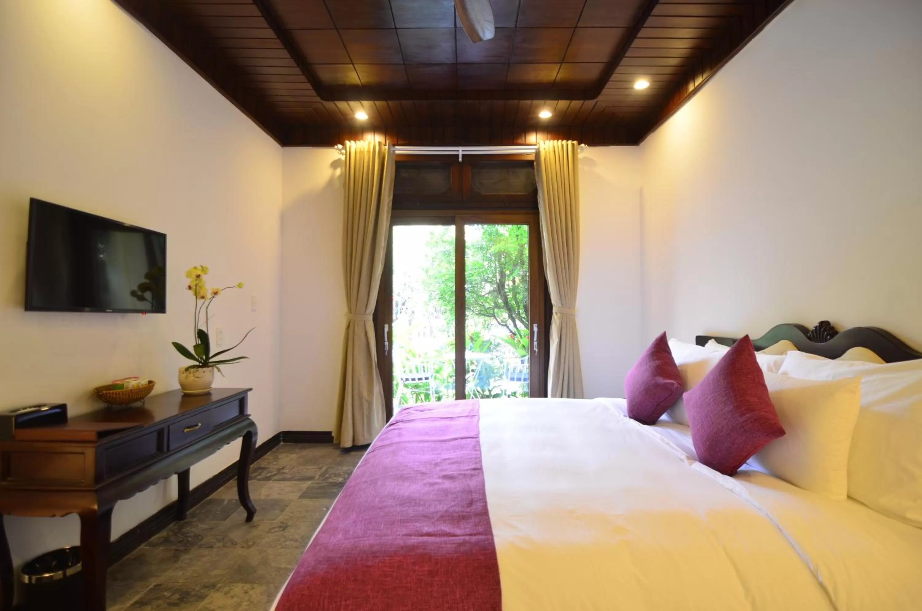 Bedroom, Bed in Hoian Central Hotel