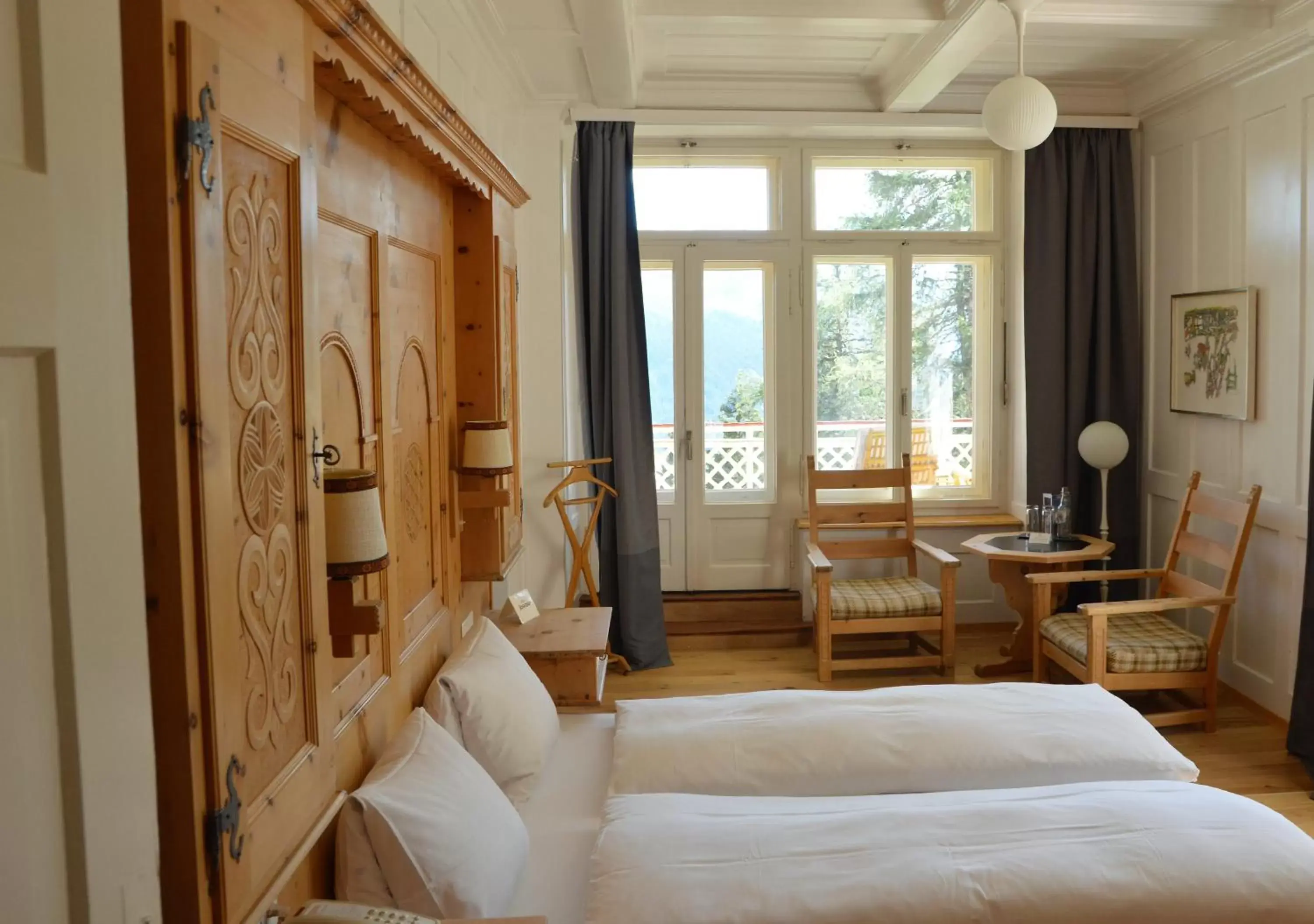 Photo of the whole room, Bed in Schatzalp Hotel