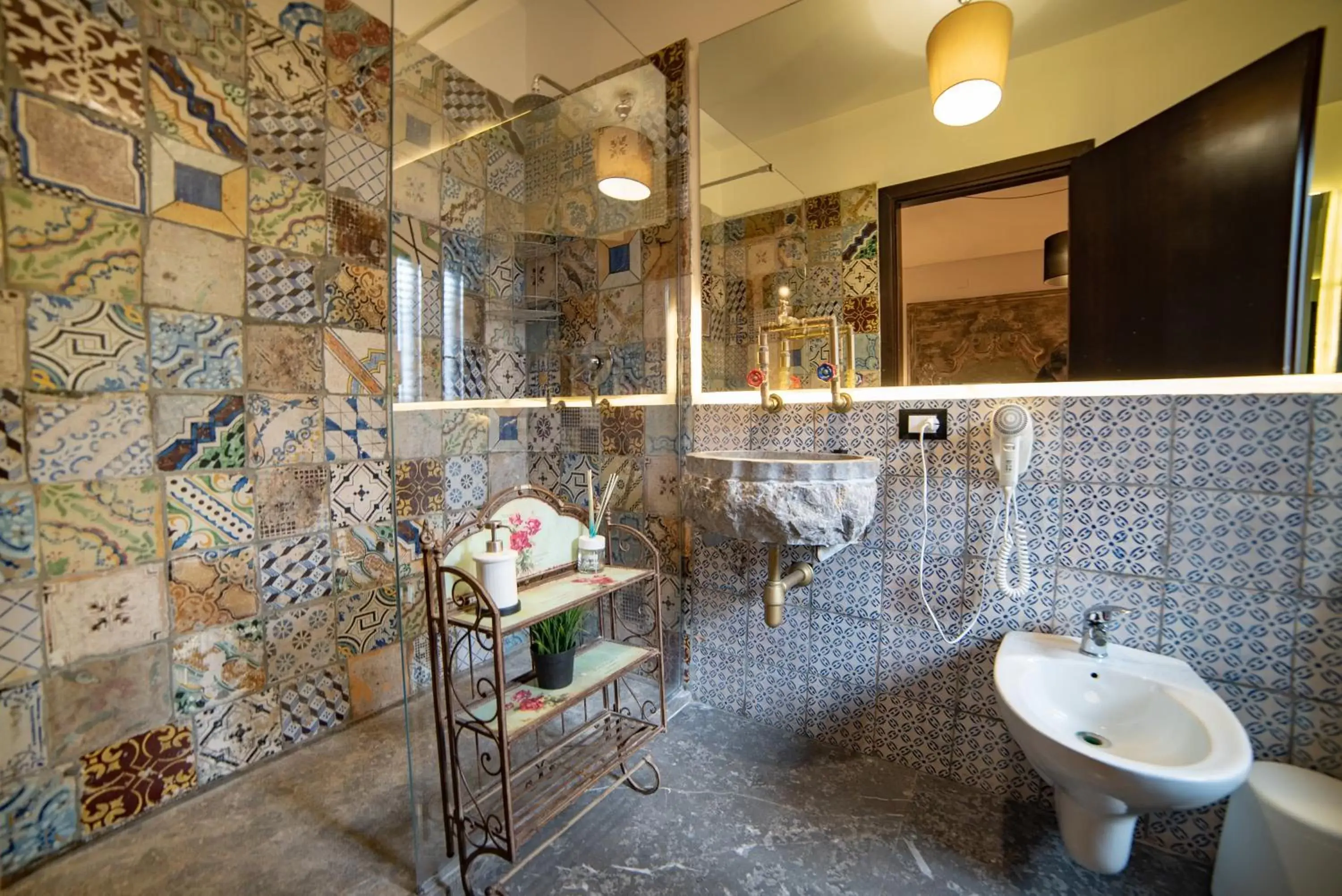 Bathroom in Porta di Castro Boutique Hotel