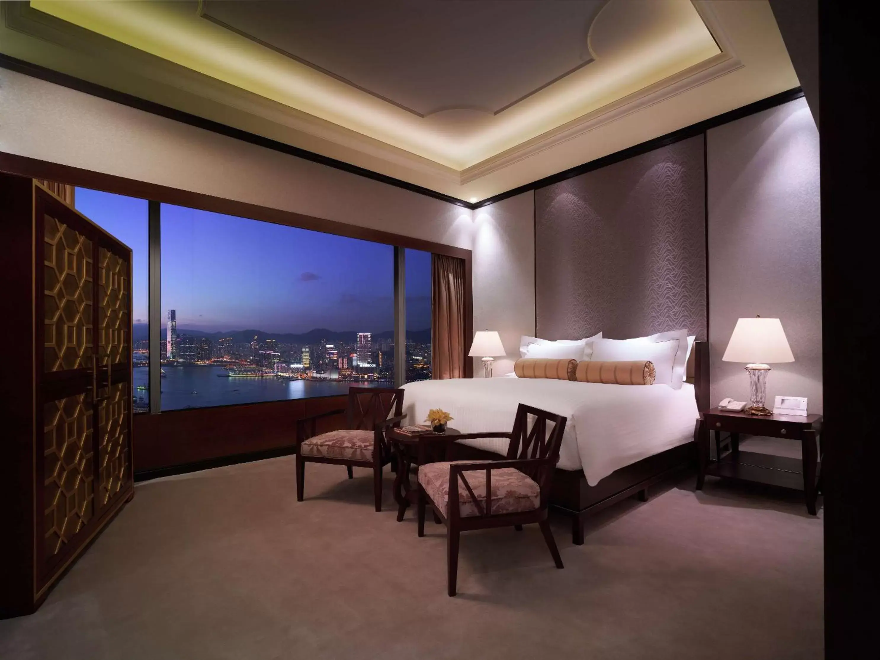 Bed in Conrad Hong Kong