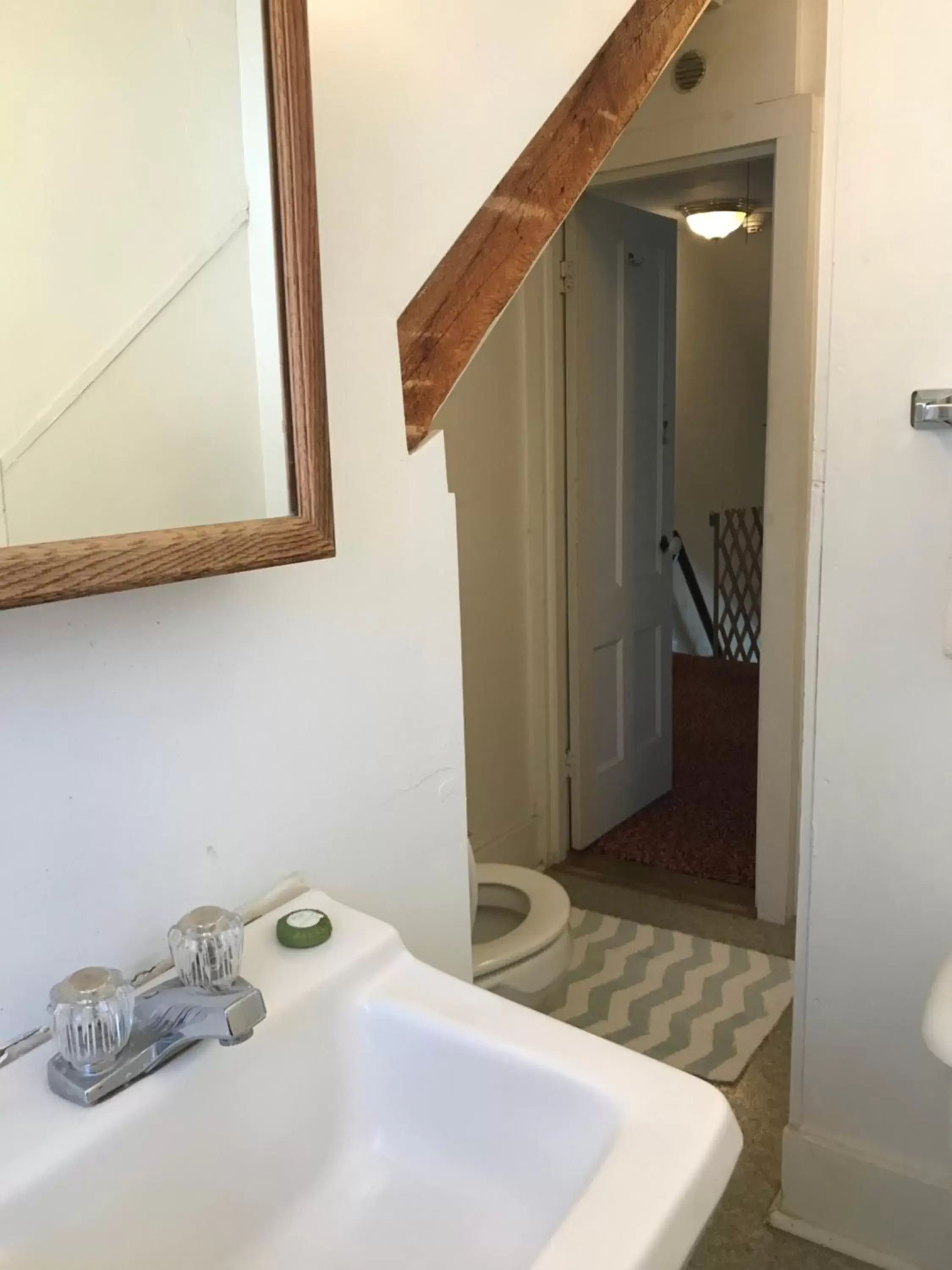 Bathroom in Maple Hill Farm Bed & Breakfast