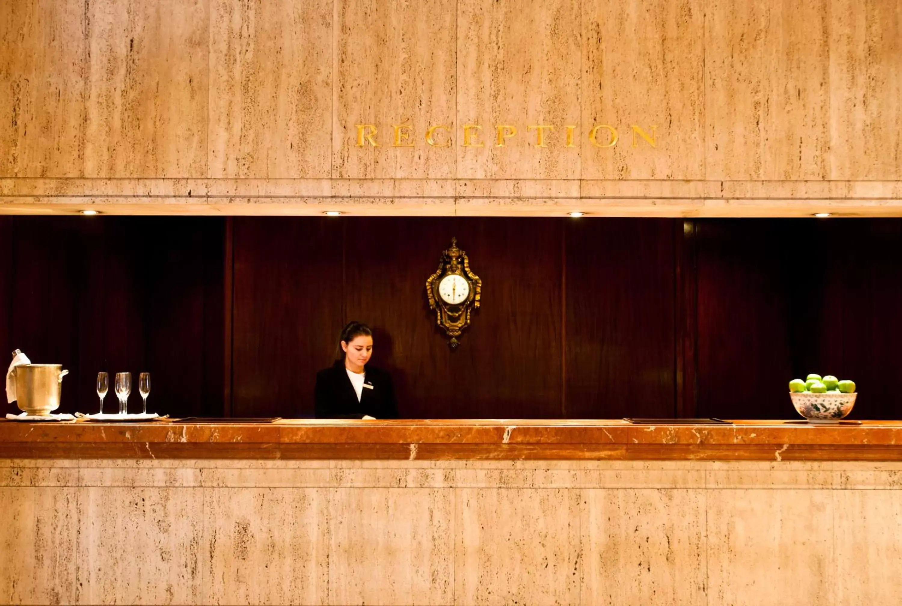 Lobby or reception, Staff in L'Hotel PortoBay São Paulo