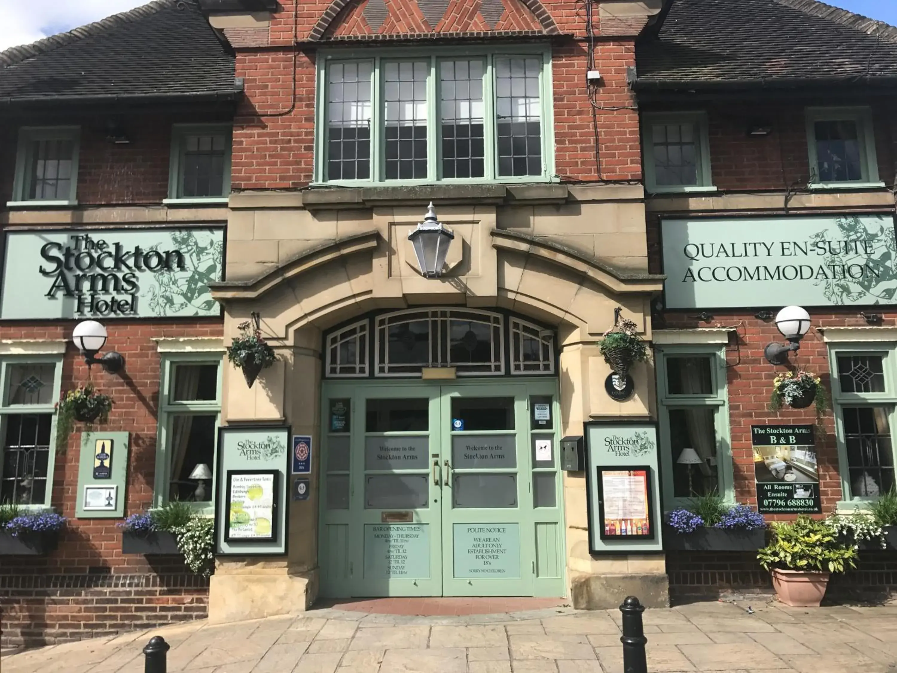 Facade/entrance in The Stockton Arms